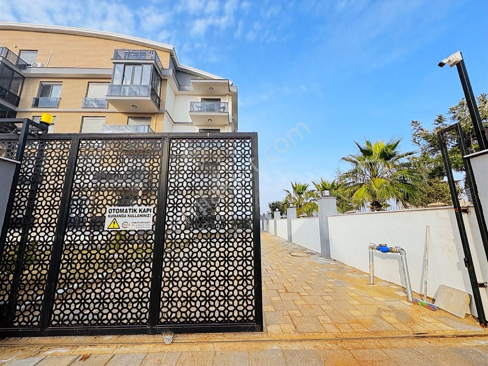 Aksu Altıntaşta Havuz Cepheli Full Eşyalı İskanlı 1+1 Kiralık - Görsel 19