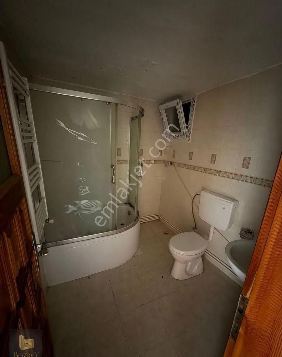 Bozbey Emlak'tan Buca Fırat Mah. 2+1 110 M2 Kapalı Mutfak D.gazlı Kiralık Ferah Daire - Görsel 11