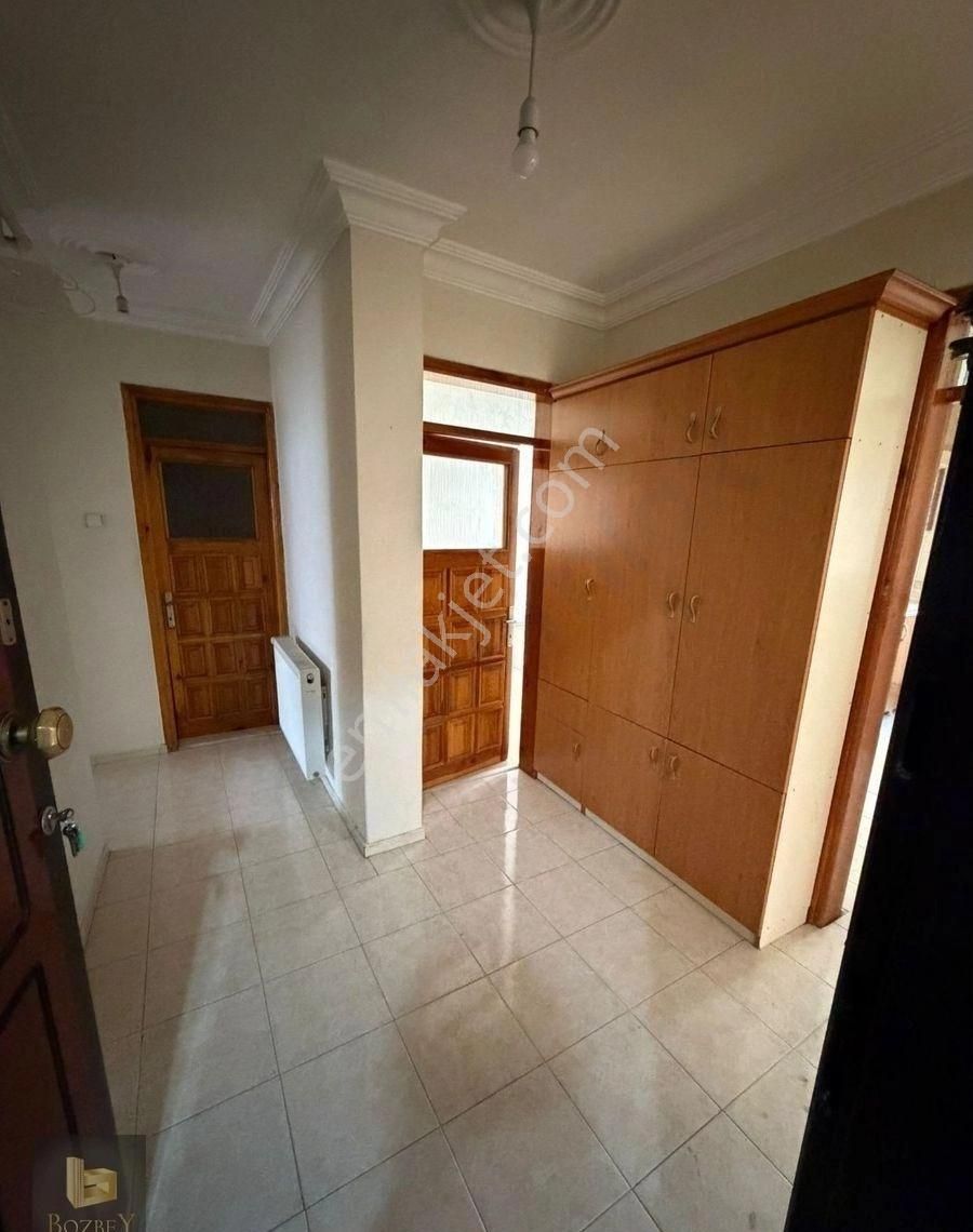 Bozbey Emlak'tan Buca Fırat Mah. 2+1 110 M2 Kapalı Mutfak D.gazlı Kiralık Ferah Daire - Görsel 6