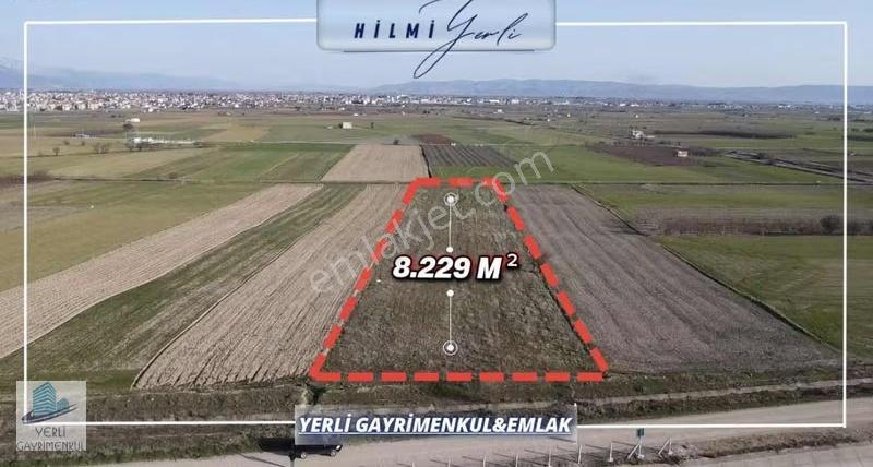 Yerli Gayrimenkul'den Somak Mah. Çift Cephe Yol 8.229 M² Tarla