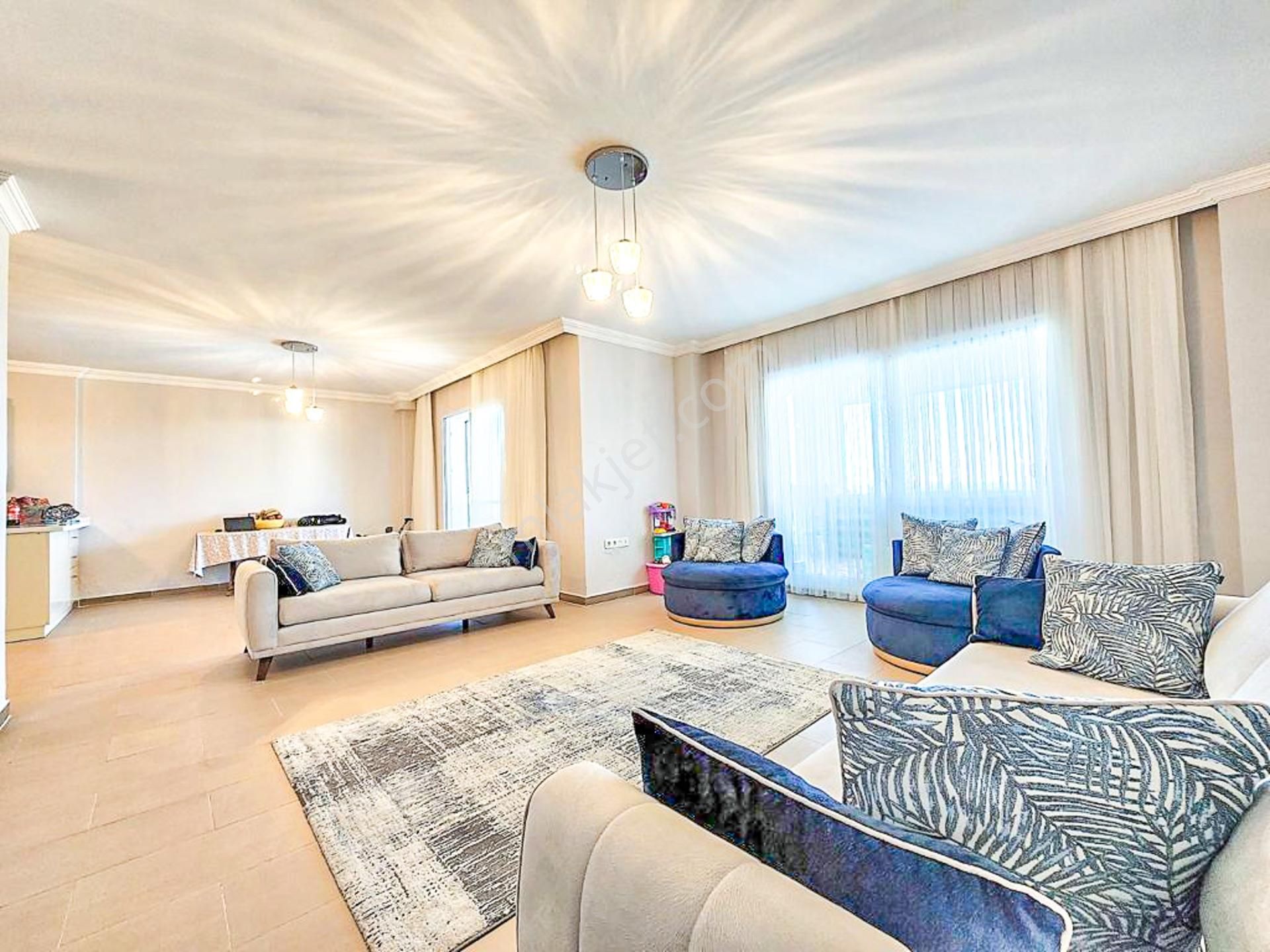 Adabükü Nde Harika Deniz Manzaralı Tripleks Villa - Görsel 12