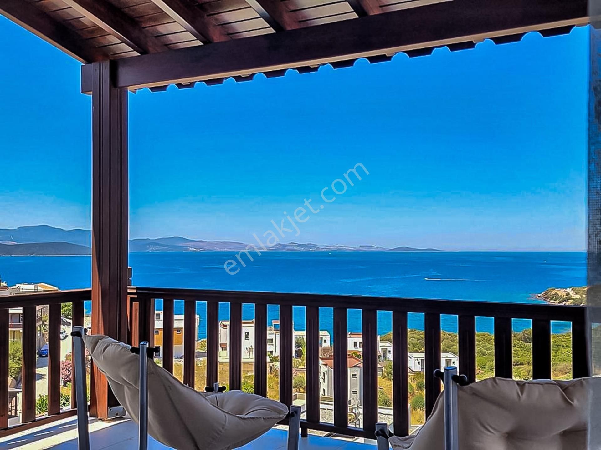 Adabükü Nde Harika Deniz Manzaralı Tripleks Villa - Görsel 11