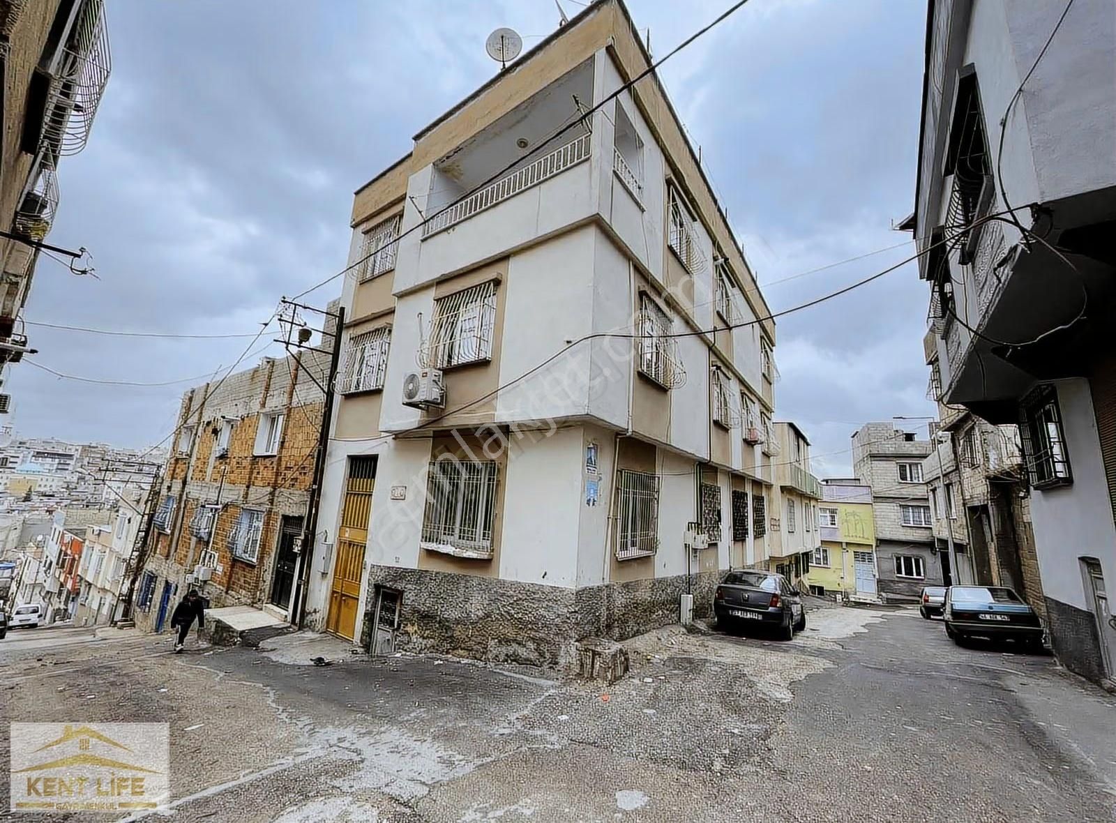 Evva ' Dan Karacaoğlan Mah. Satılık Doğalgazlı Eksiksiz Müstakil