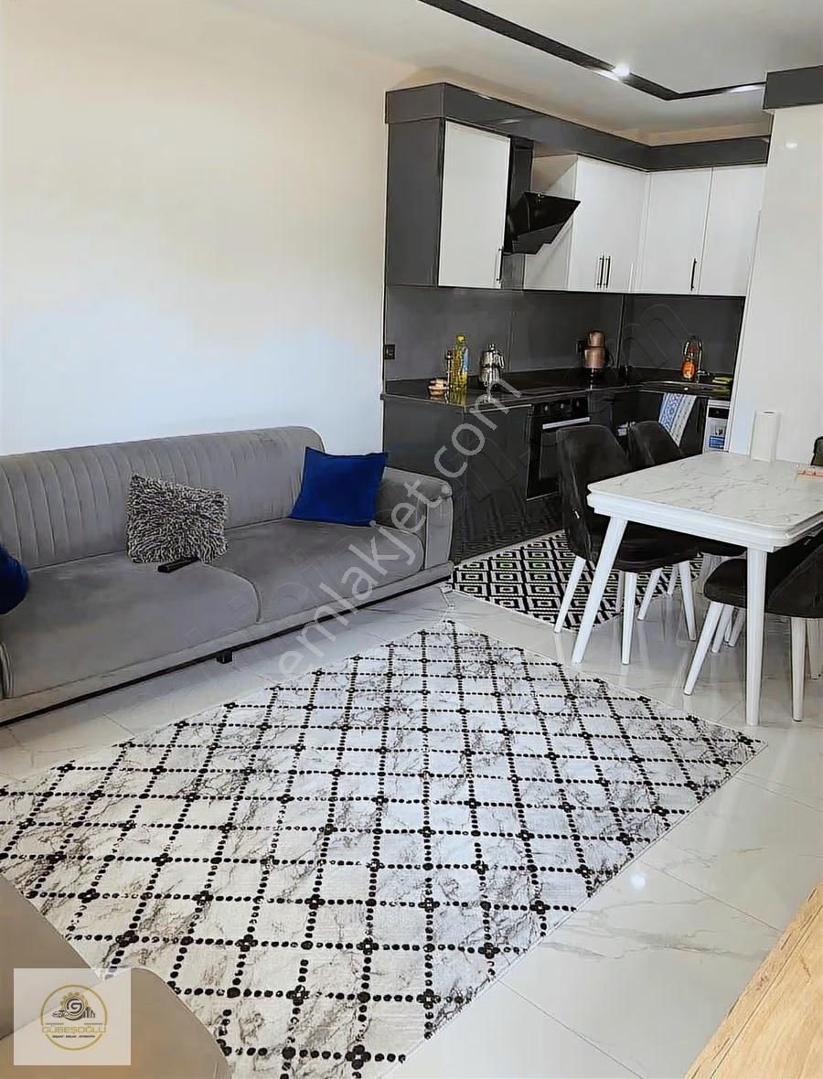 Altıntaşta Havuzlu Geniş Kullanışlı 40lık Yol Yanında 1+1 - Görsel 7