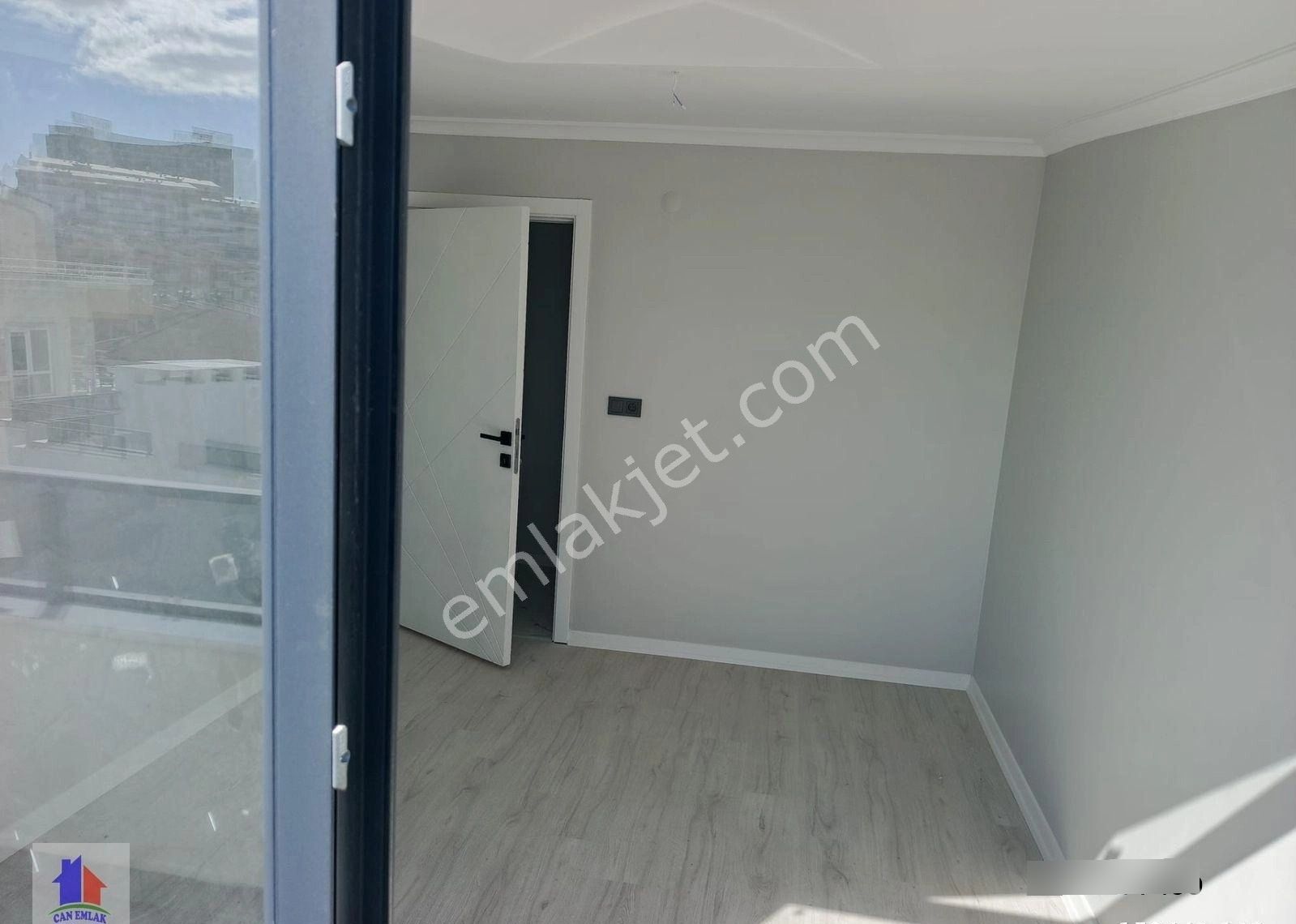 Can Emlak Ve İnşaattan Mudanya Eğitim Mah.de Satılık Dubleks Daire Merkezde Düzayak 3+1 Site İçinde - Görsel 8