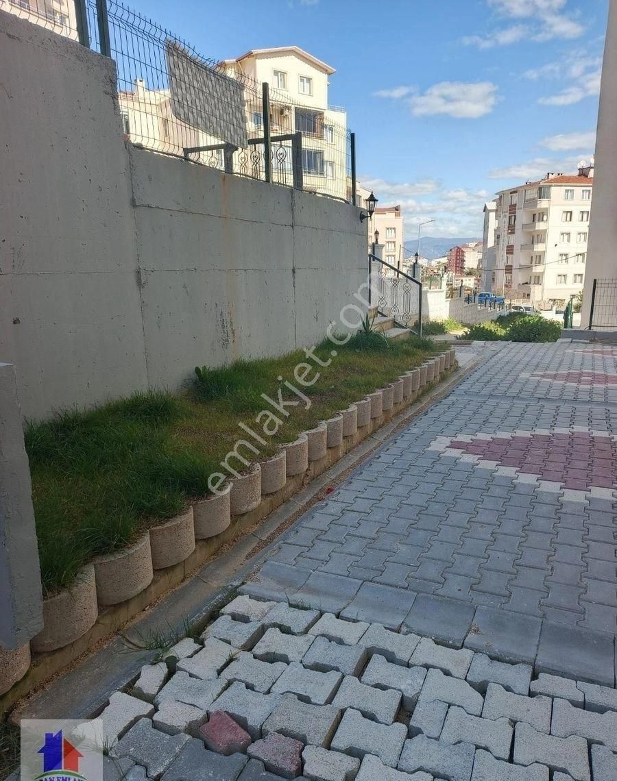 Can Emlak Ve İnşaattan Mudanya Eğitim Mah.de Satılık Dubleks Daire Merkezde Düzayak 3+1 Site İçinde - Görsel 14