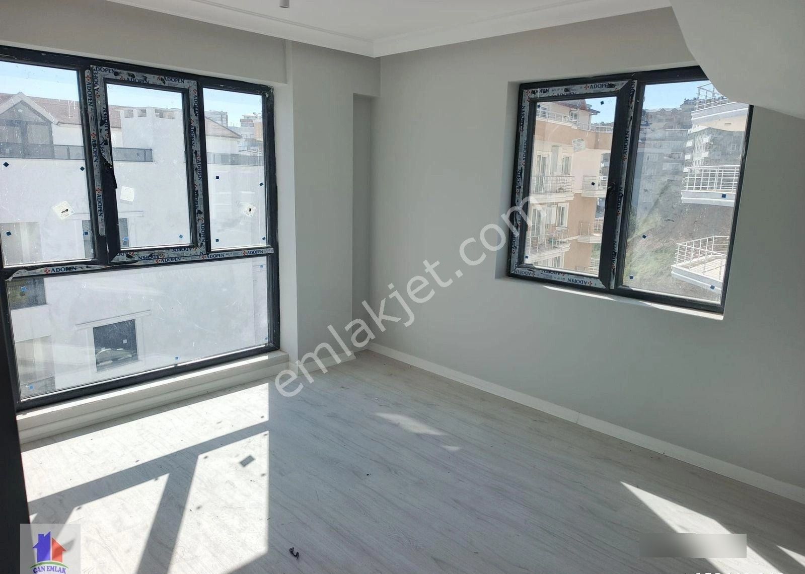 Can Emlak Ve İnşaattan Mudanya Eğitim Mah.de Satılık Dubleks Daire Merkezde Düzayak 3+1 Site İçinde - Görsel 4