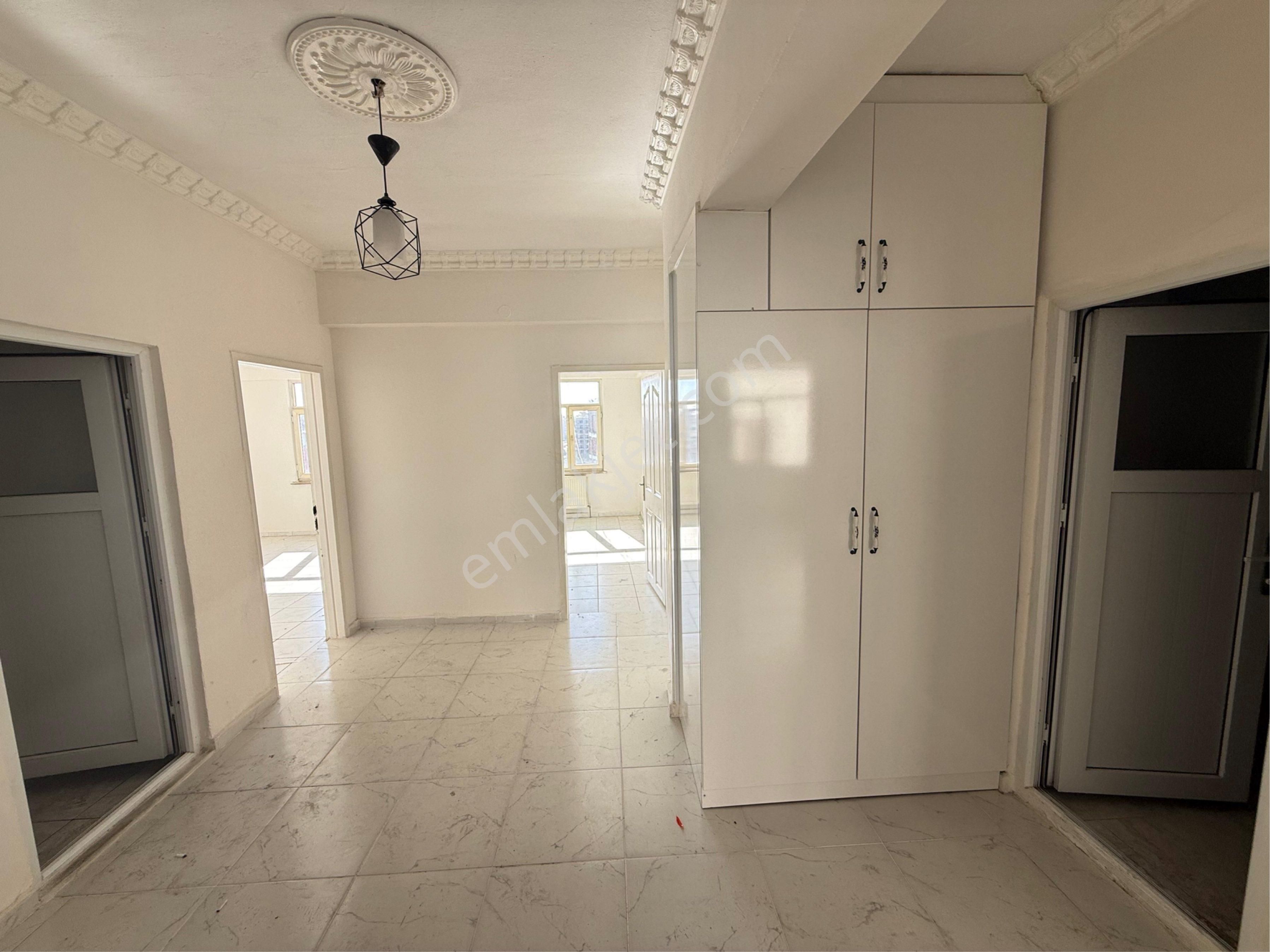 Tesisler’de Çok Acil Satılık 3+1 Daire - Görsel 15