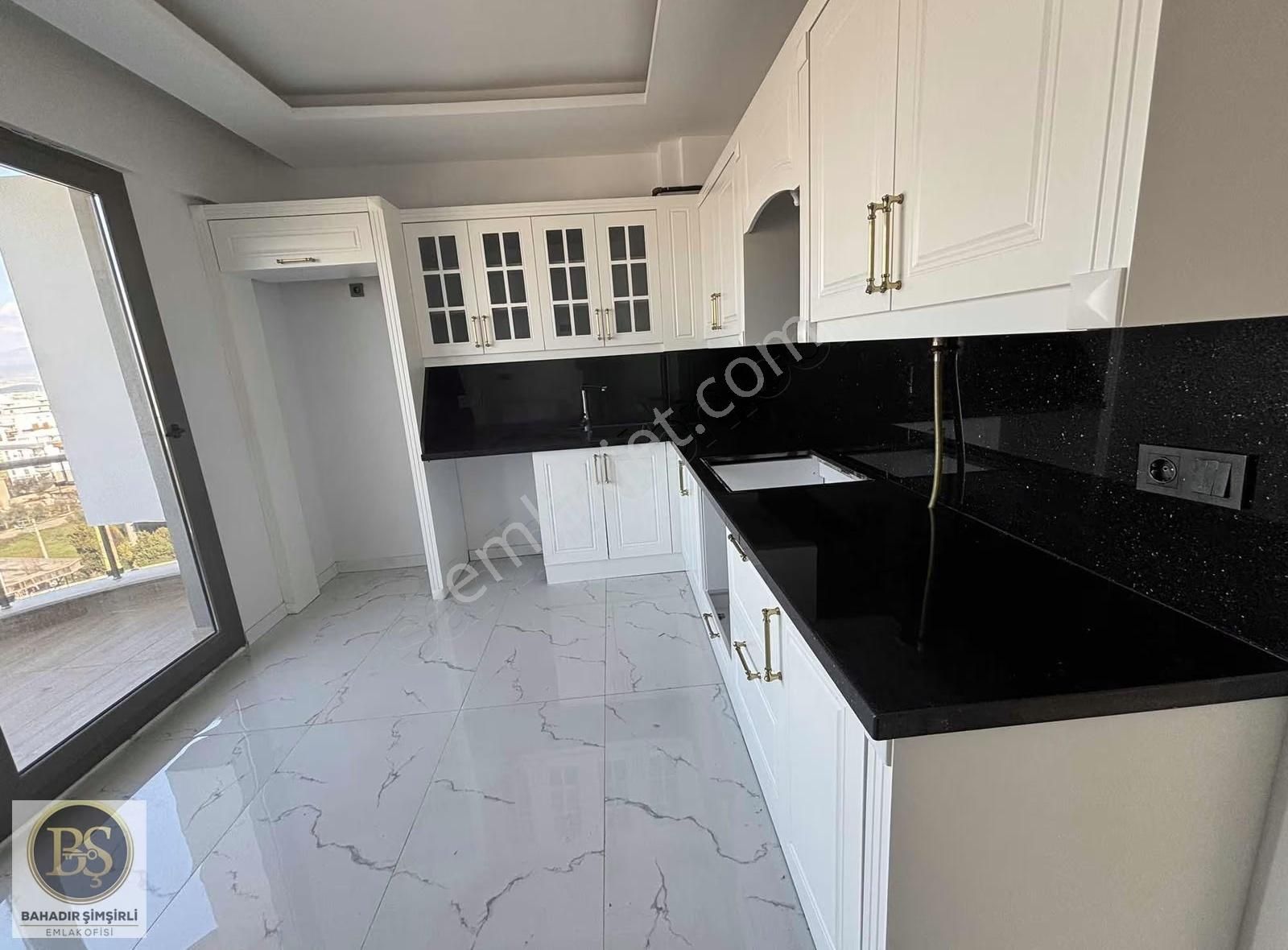 B.ş.den Gölet 5yüz4 Sitesinde Satılık 3+1 Manzaralı Daire