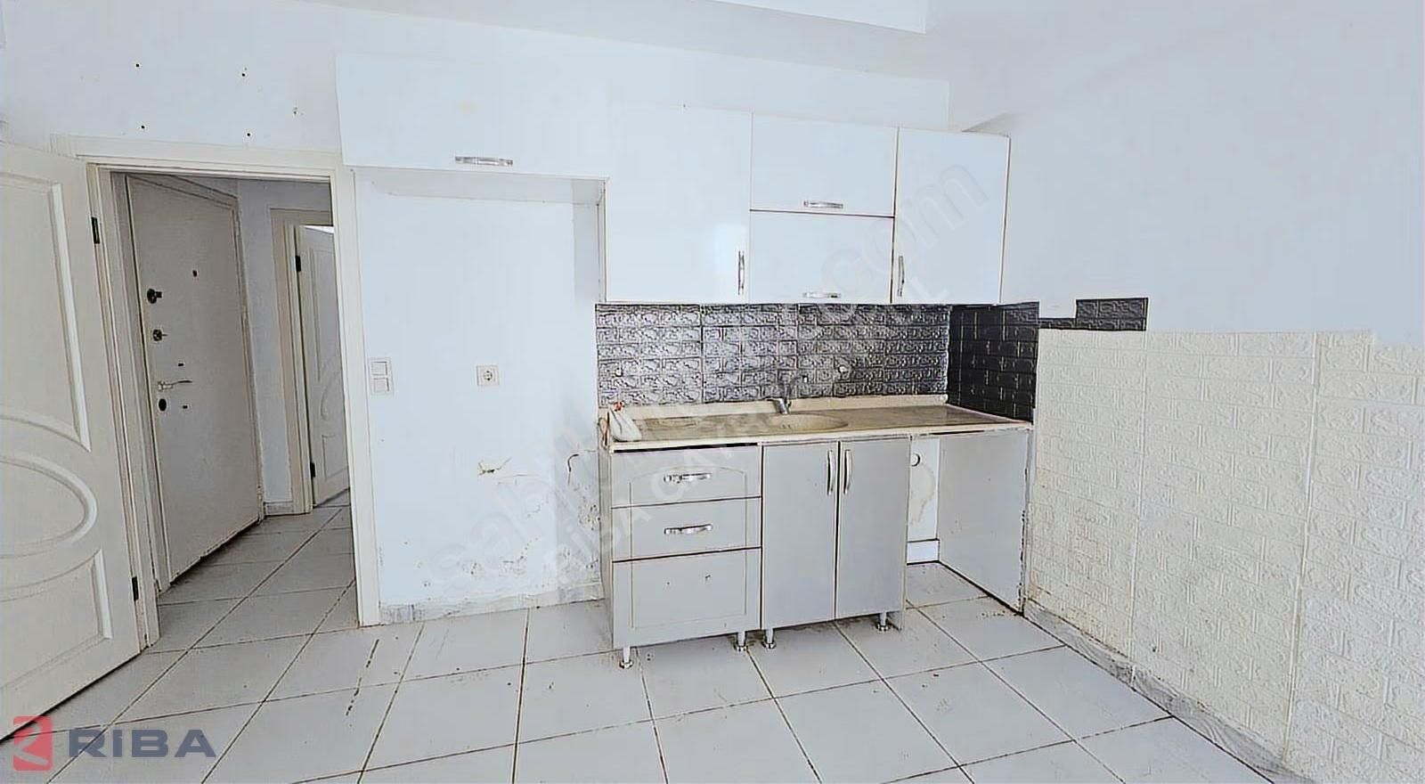 İbrahim Barak'tan Kundu'da Çift Havuzlu Sitede 1+1 Bahce Katı - Görsel 2