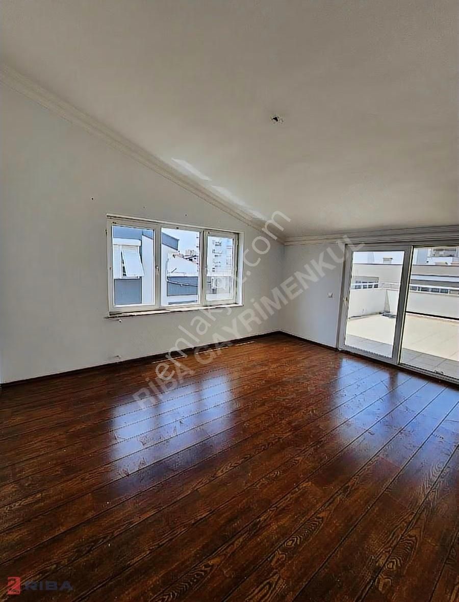 Güzeloba'da Havuzlu Site İçinde 3+1 Dubleks Kiralık Daire - Görsel 6