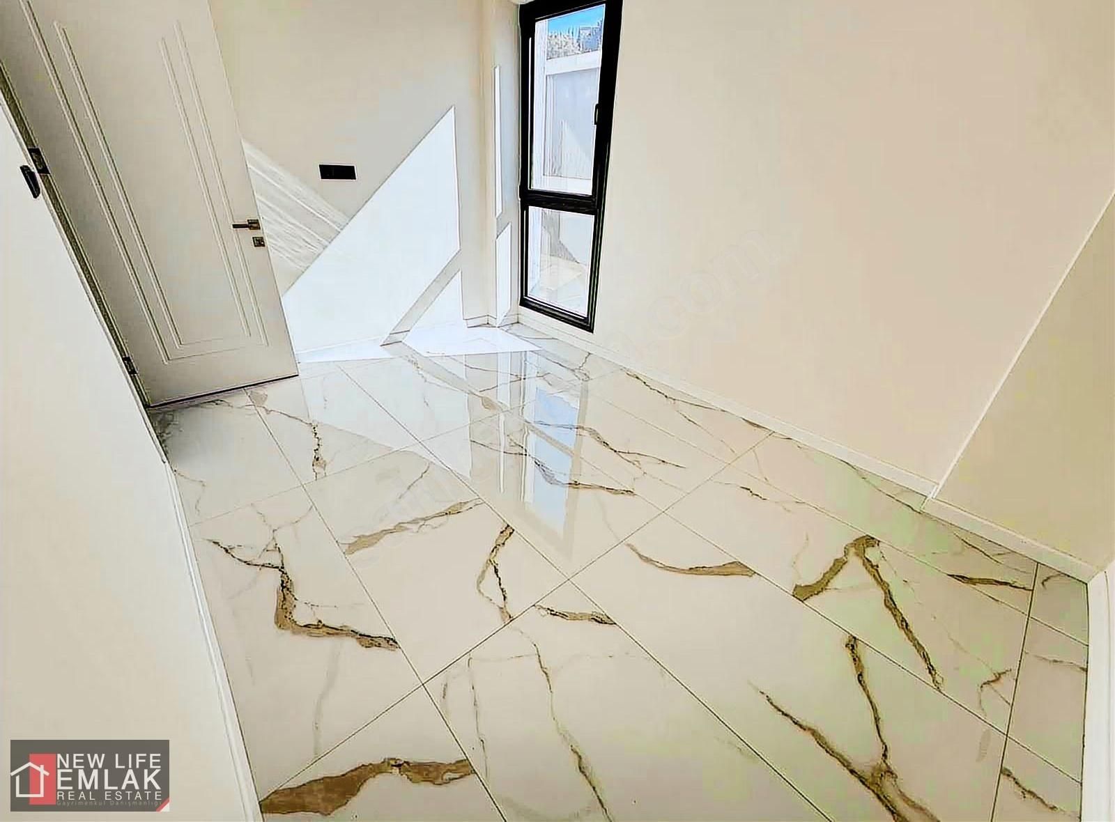 Kuşadası Deniz Manzaralı 3+1 Salon Mutfak Ayrı Kiralık Daire - Görsel 7