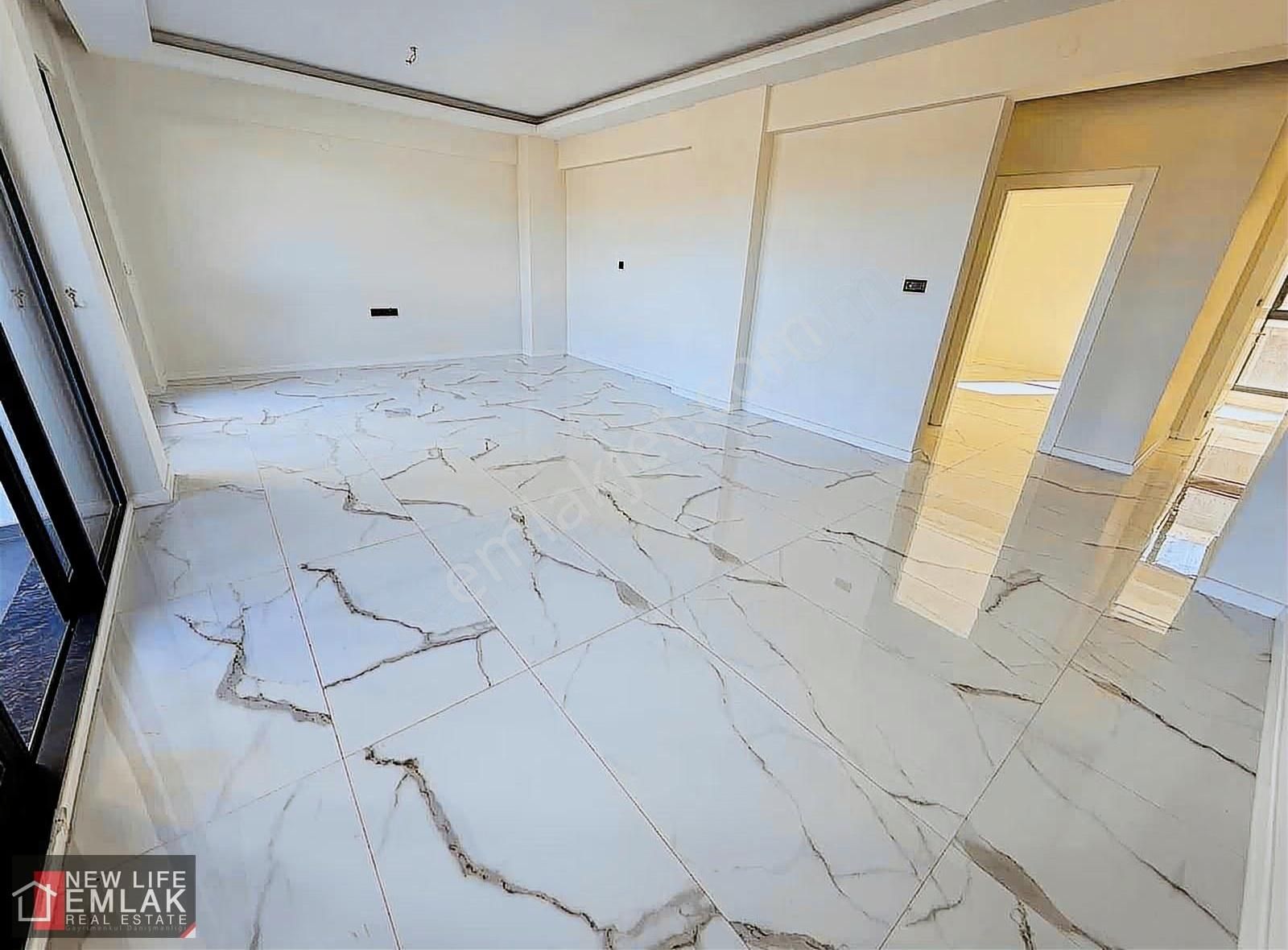 Kuşadası Deniz Manzaralı 3+1 Salon Mutfak Ayrı Kiralık Daire - Görsel 25
