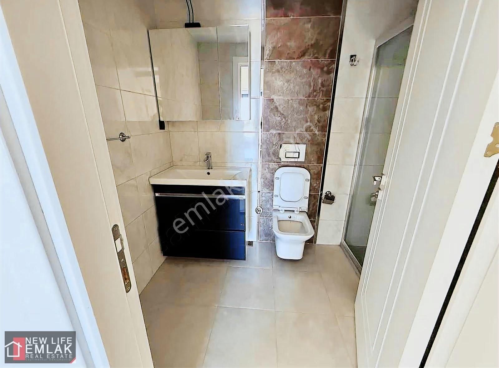 Kuşadası Deniz Manzaralı 3+1 Salon Mutfak Ayrı Kiralık Daire - Görsel 15