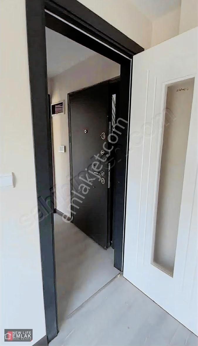 Kuşadası Davutlarda Tam Merkezde Ara Kat Kullanışlı Daire - Görsel 2