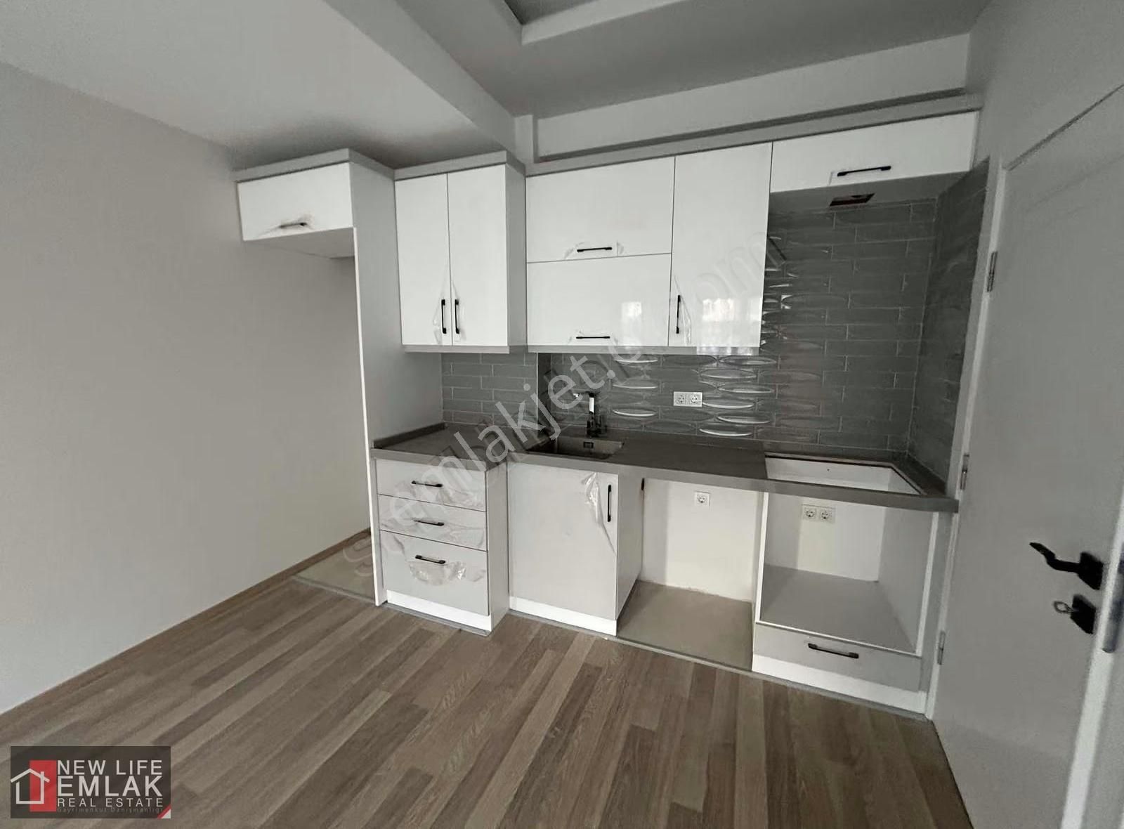 Kuşadasında Acill Satılık Uygun Fiyatlı Daire Sıfır - Görsel 5