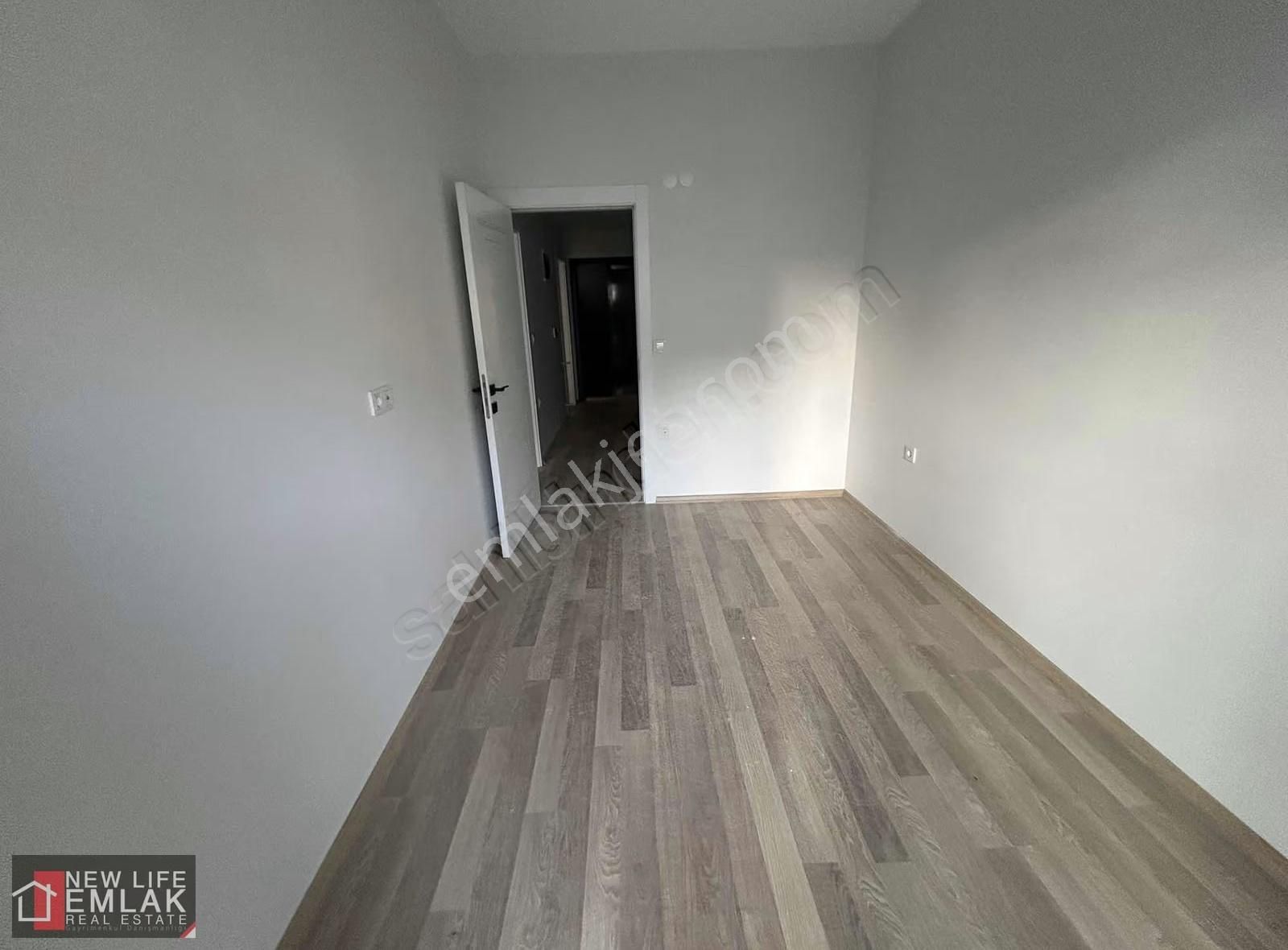 Kuşadasında Acill Satılık Uygun Fiyatlı Daire Sıfır - Görsel 3