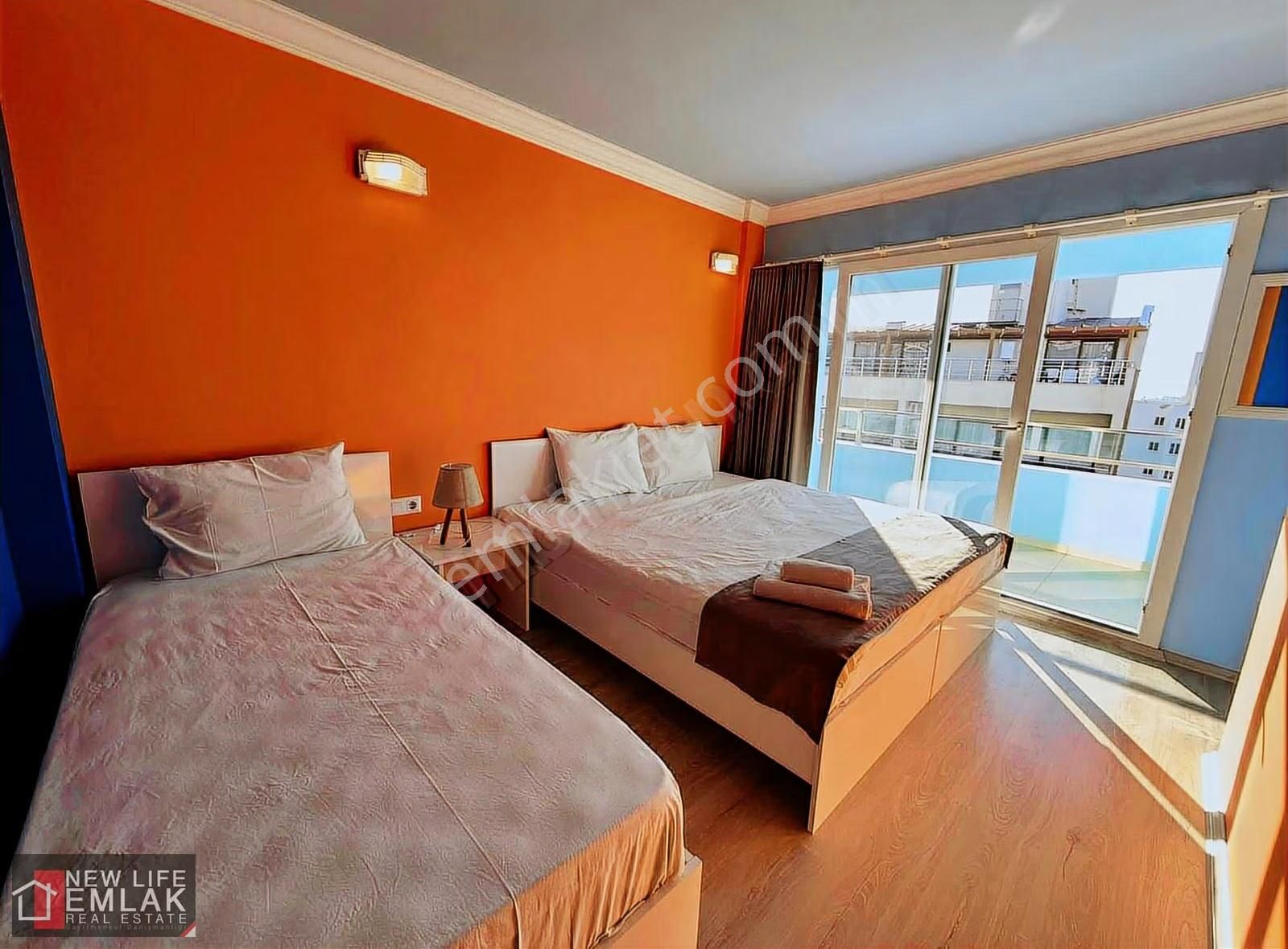 Kuşadası Marina Bölgesinde Deniz Manzaralı 1+1 Satılık Daire - Görsel 11