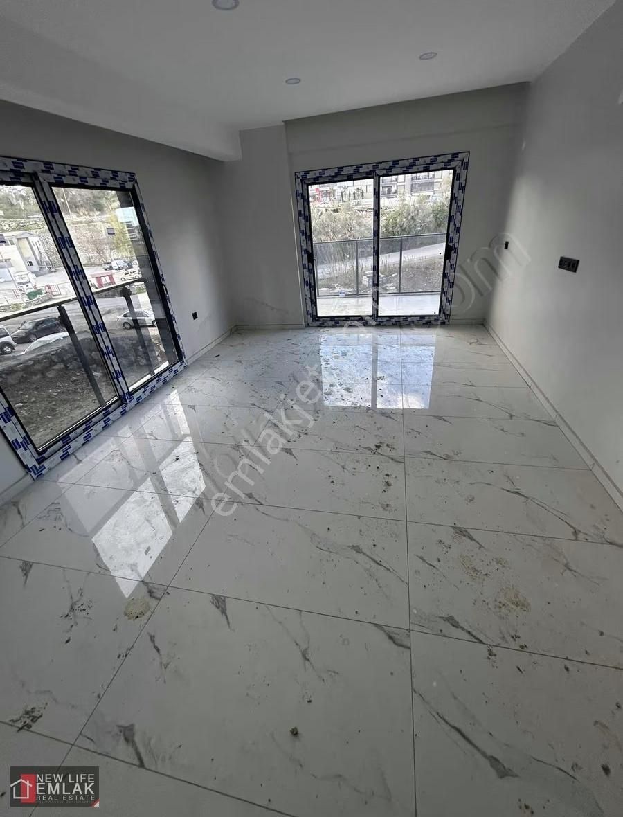 Kuşadasında 2+1 Site İçi Sıfır Kapalı Mutfak Daire - Görsel 4