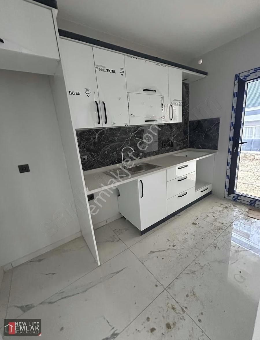 Kuşadasında 2+1 Site İçi Sıfır Kapalı Mutfak Daire - Görsel 10