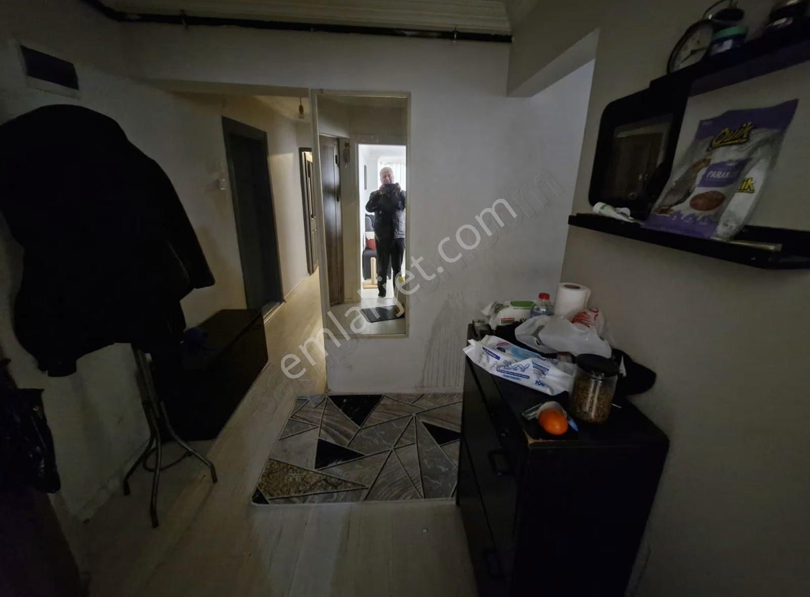Metroya Yürüme Mesafesinde 2+1 Bakımlı Daire - Görsel 5