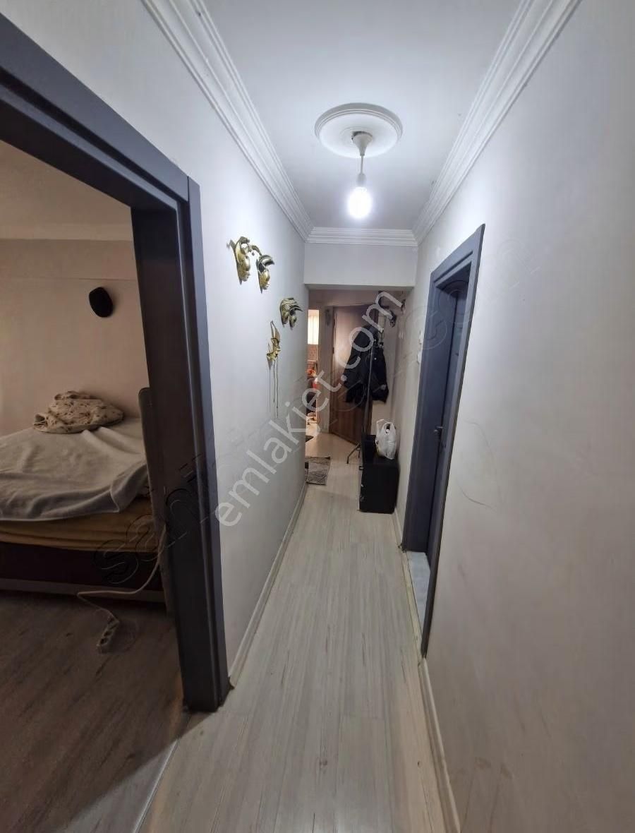 Metroya Yürüme Mesafesinde 2+1 Bakımlı Daire - Görsel 7