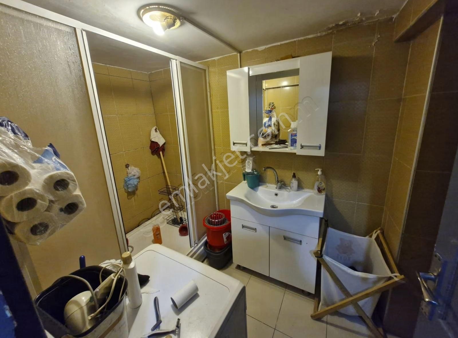Metroya Yürüme Mesafesinde 2+1 Bakımlı Daire - Görsel 9