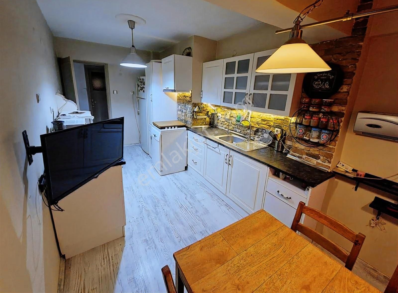 Metroya Pazara Marketlere Yürüme Mesafesinde 2+1 Satılık - Görsel 5