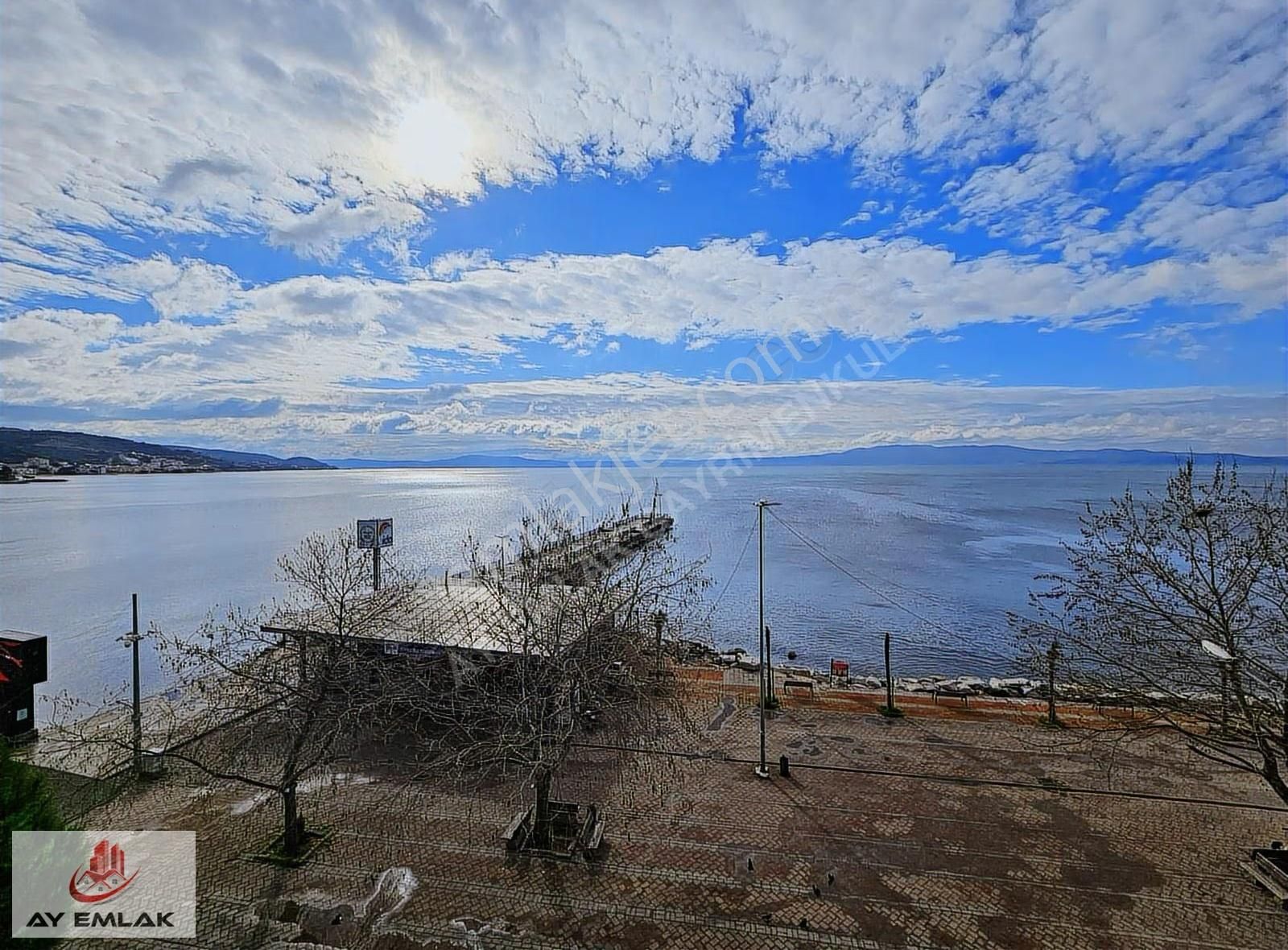 Ay Emlak'tan Armutlu İskele'de Denize Sıfır Konum Masrafsız 2+1 - Görsel 12