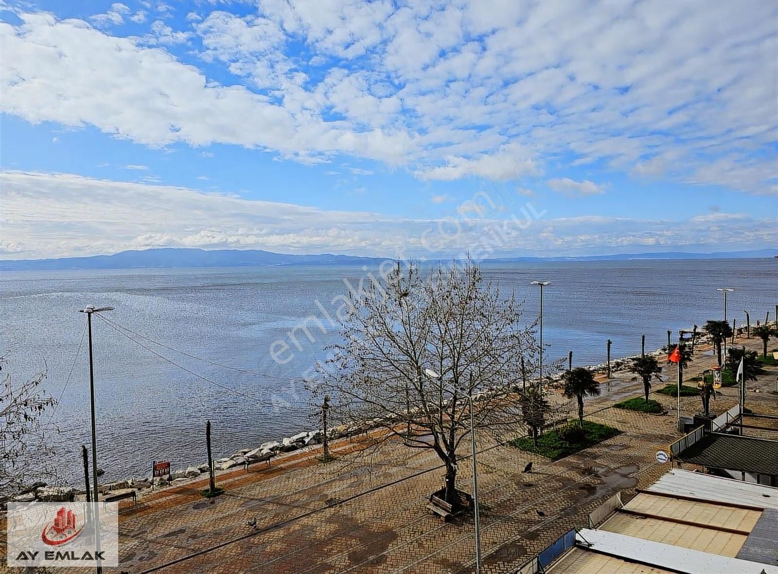 Ay Emlak'tan Armutlu İskele'de Denize Sıfır Konum Masrafsız 2+1 - Görsel 28