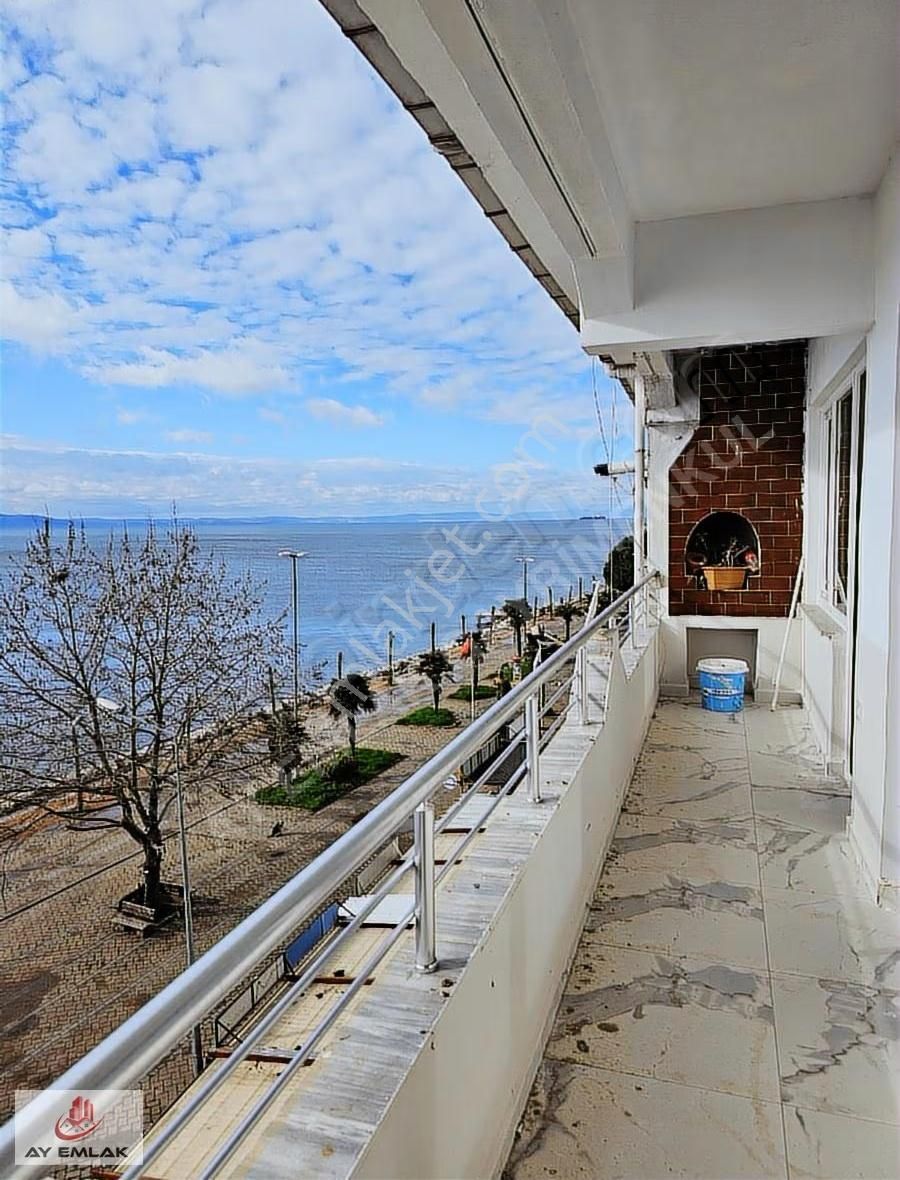 Ay Emlak'tan Armutlu İskele'de Denize Sıfır Konum Masrafsız 2+1 - Görsel 8