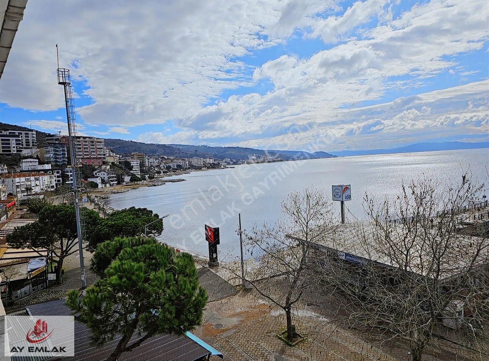 Ay Emlak'tan Armutlu İskele'de Denize Sıfır Konum Masrafsız 2+1 - Görsel 26