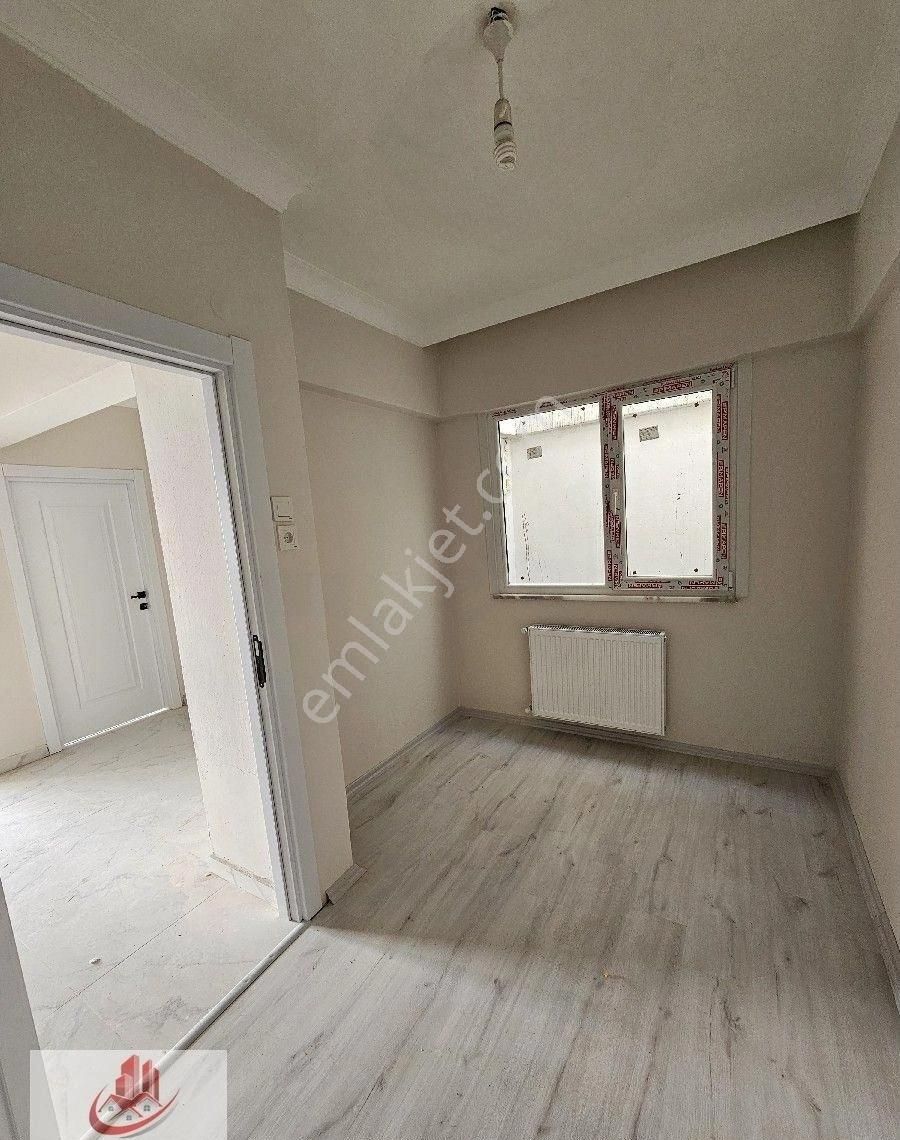 Ay Emlak'tan Armutlu İskele'de Denize Sıfır Konum Masrafsız 2+1 Daire - Görsel 13