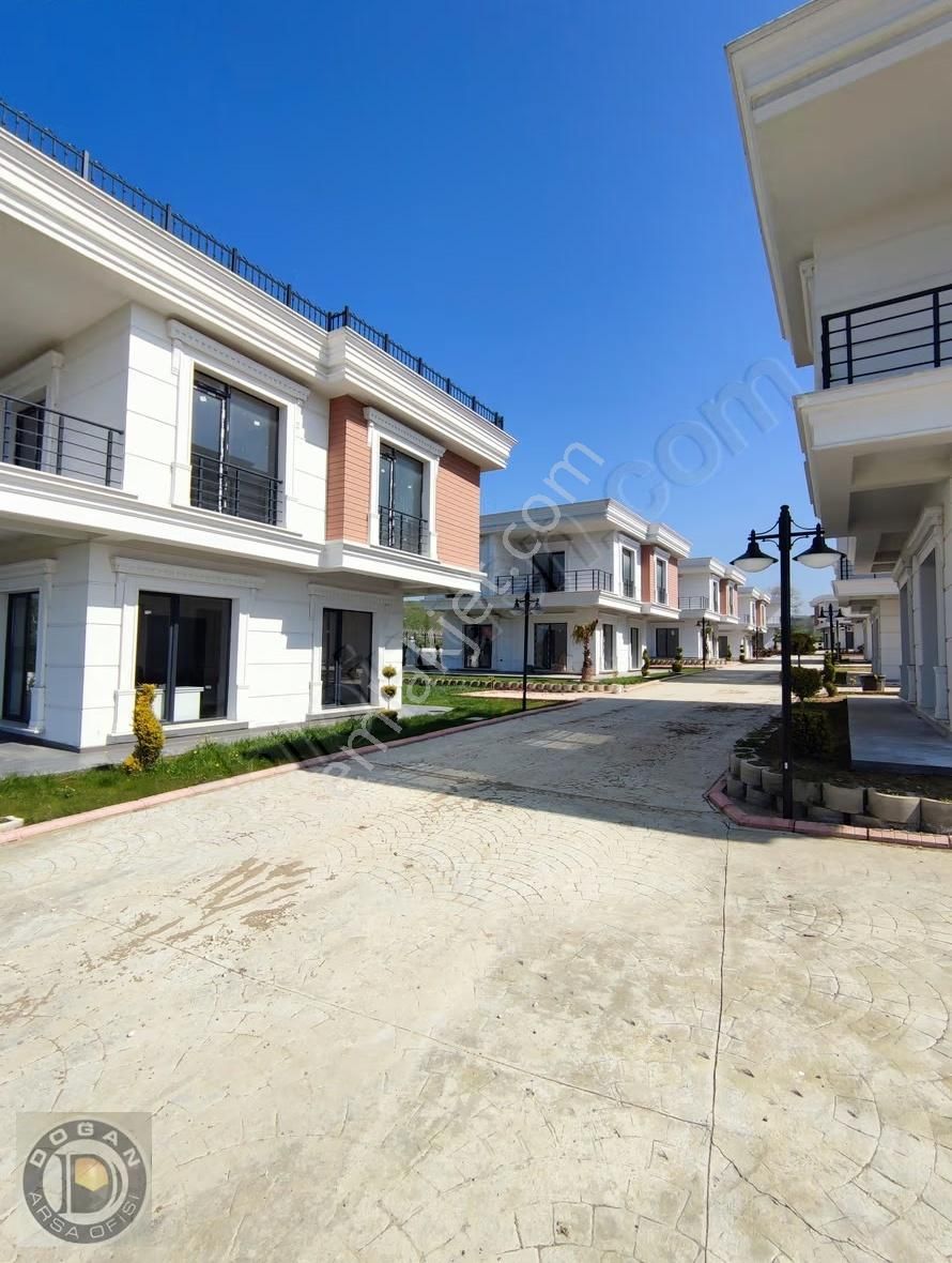 Büyükçekmece Celaliyede Satılık Site İçinde Sıfır Villa - Görsel 7