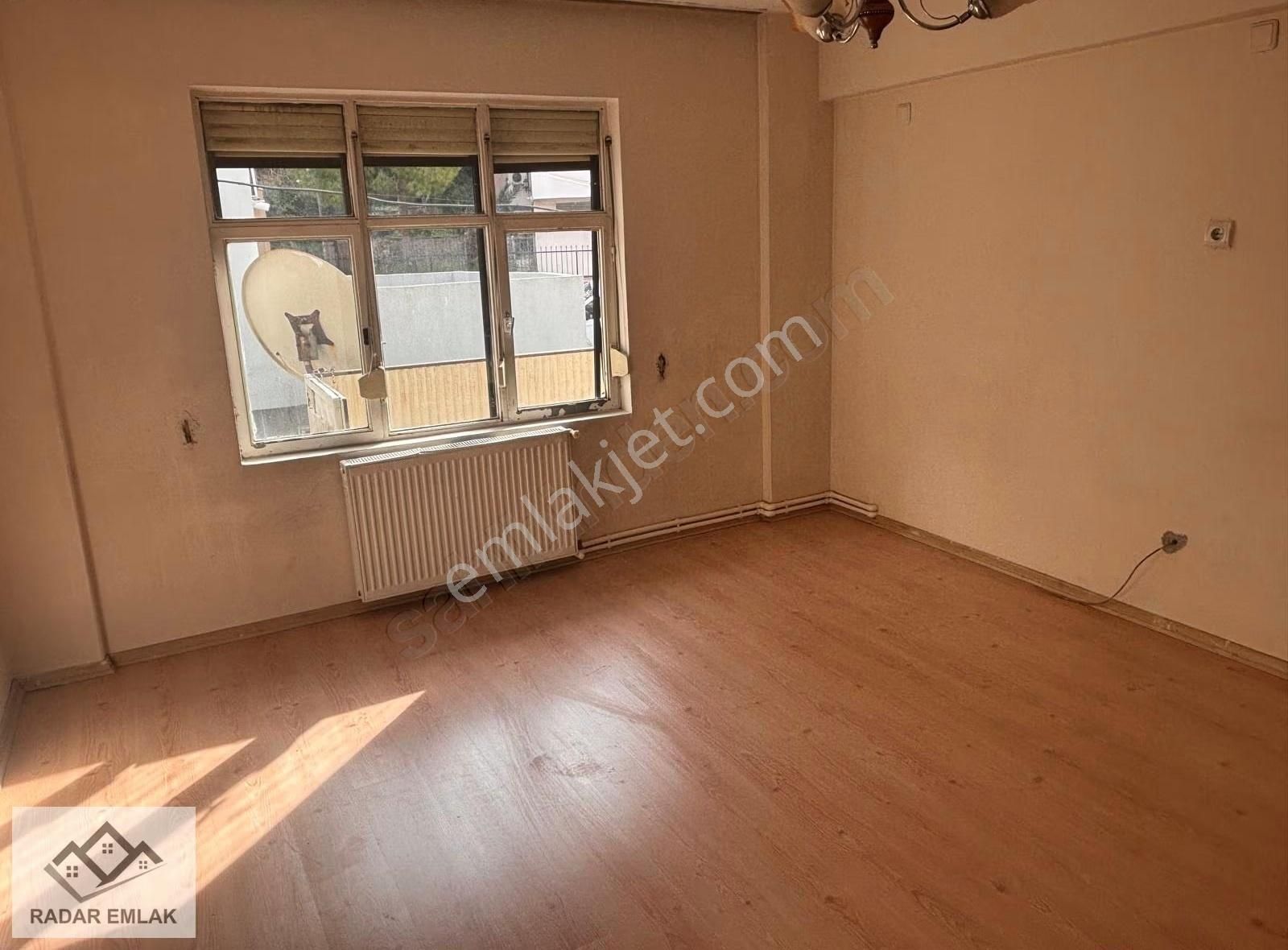 Metin Oktay Mahallesinde 2+1 Arakat Doğalgazlı Kiralık Daire