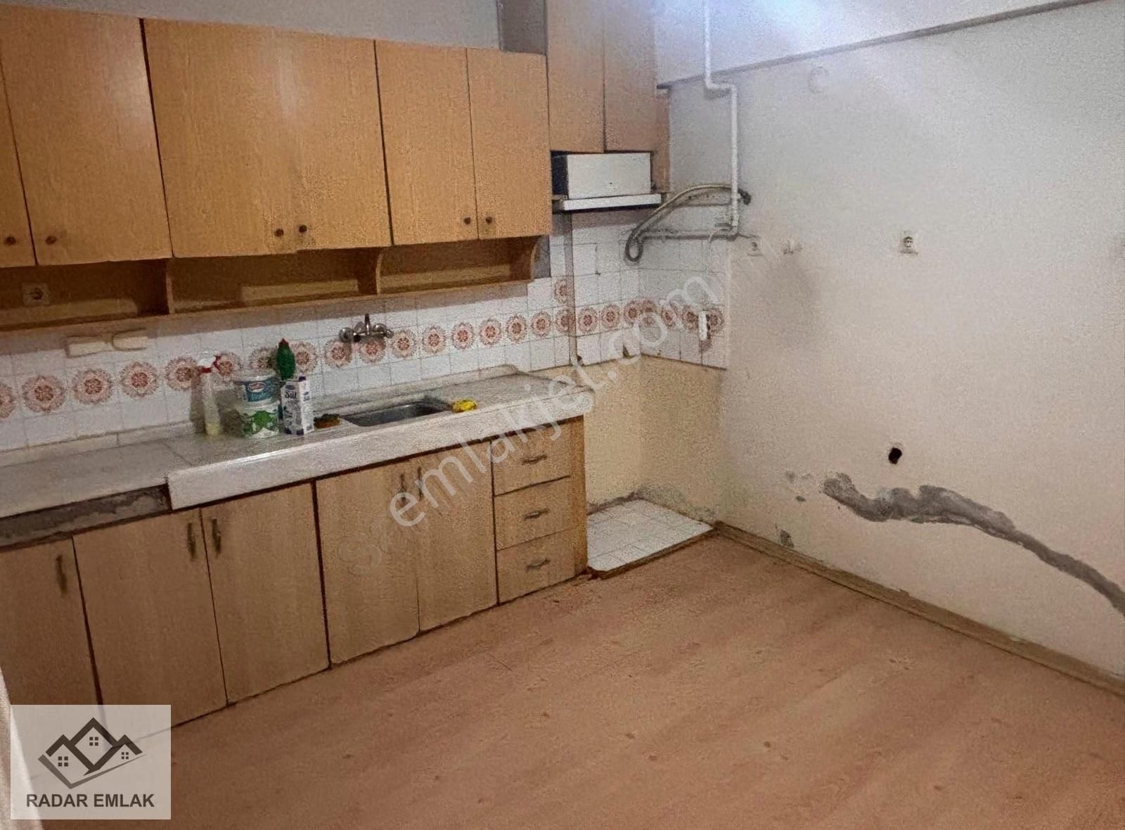 Metin Oktay Mahallesinde 2+1 Arakat Doğalgazlı Kiralık Daire - Görsel 3