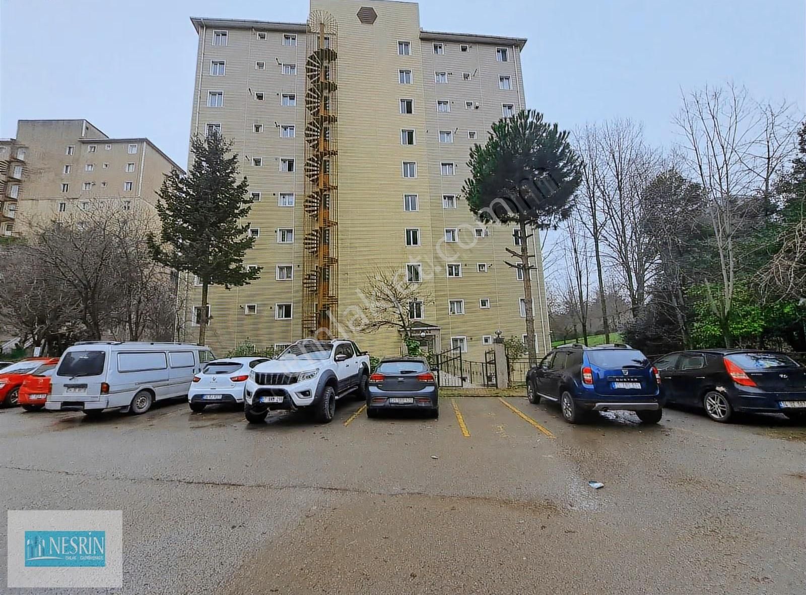 Nesrin Emlak'tan Full Bakımlı Arakat Daire