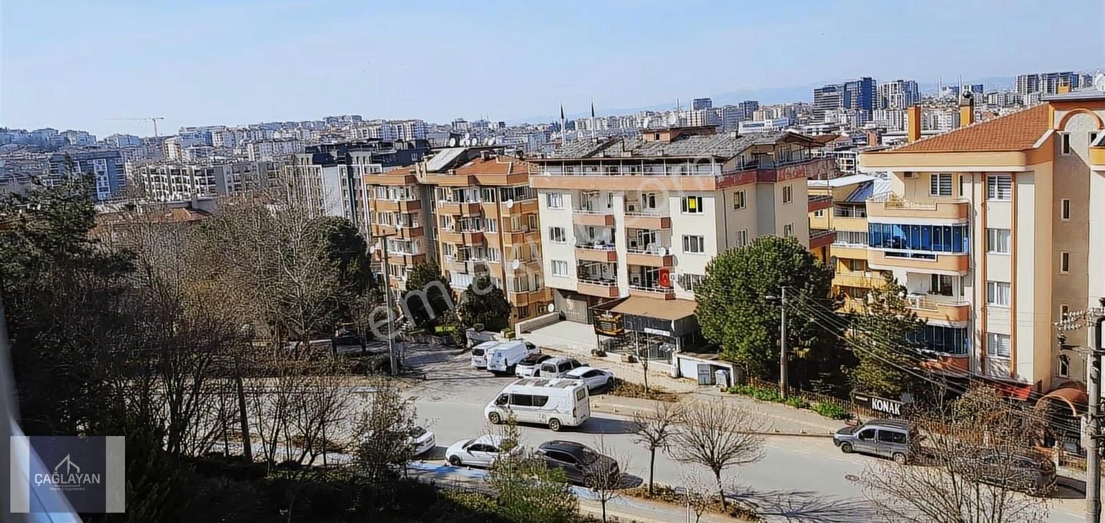 Konak Mahallesinde Harika Konumda 3+1 Kiralık Daire - Görsel 12