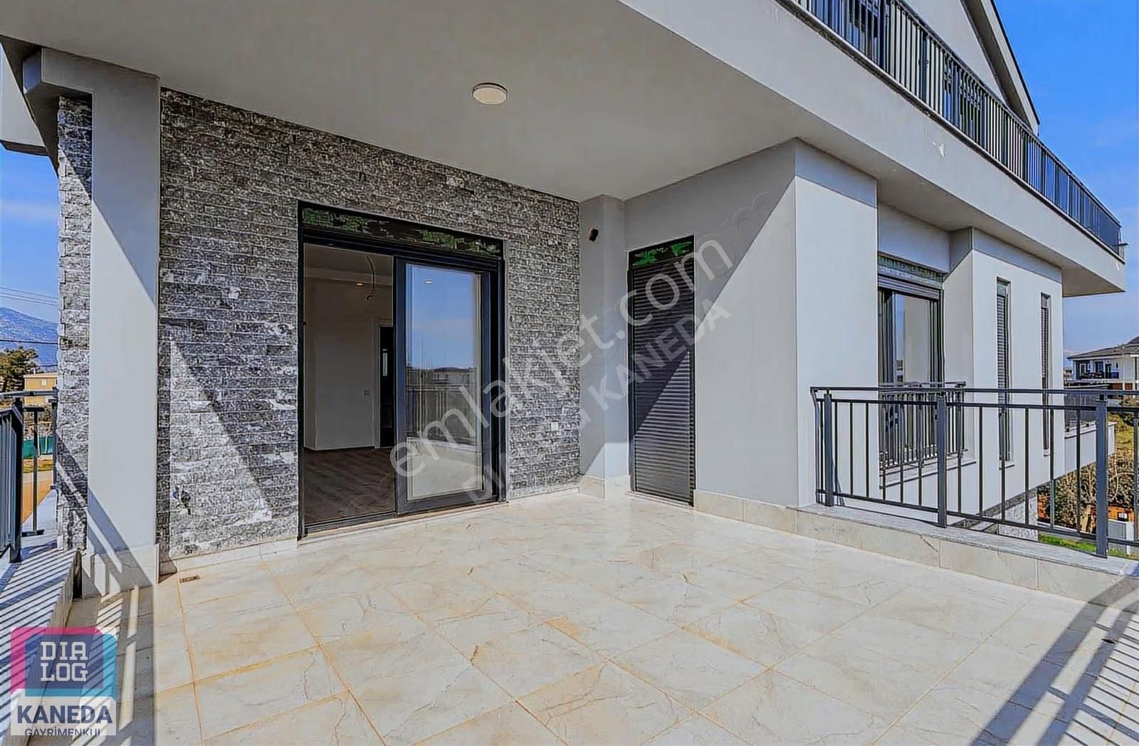 Antalya Döşemealtı Altınkalede Özel Tasarım 6+1 Lüks Villa - Görsel 11