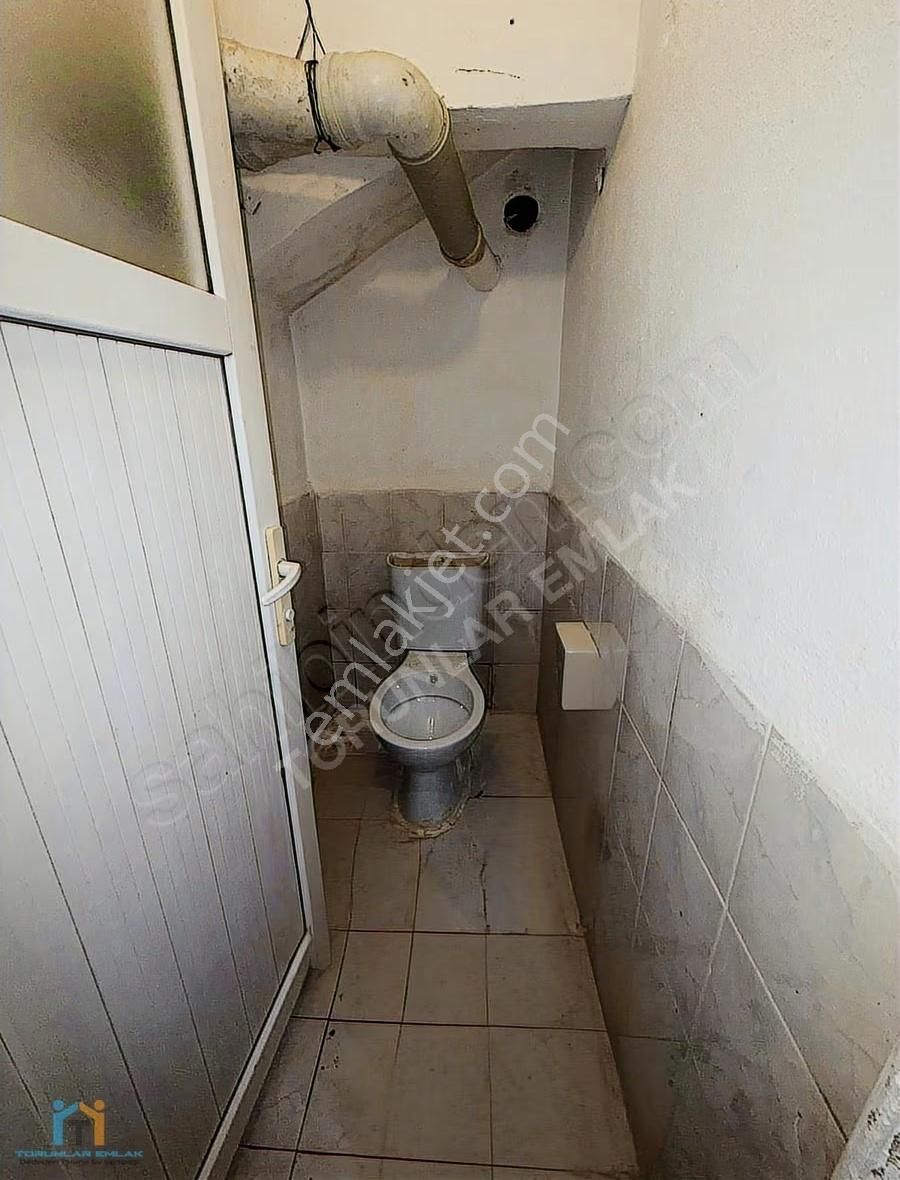 Torunlar Emlaktan Satılık 2+1 Kirazlıda Bodrum Kat Daire - Görsel 6