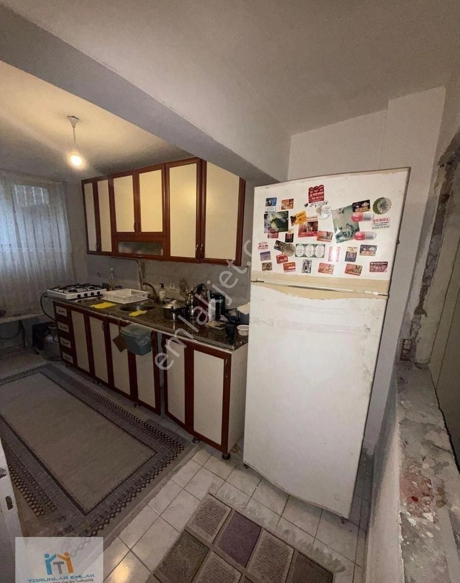 Torunlar Emlaktan Satılık 2+1 Kirazlıda Bodrum Kat Daire - Görsel 8