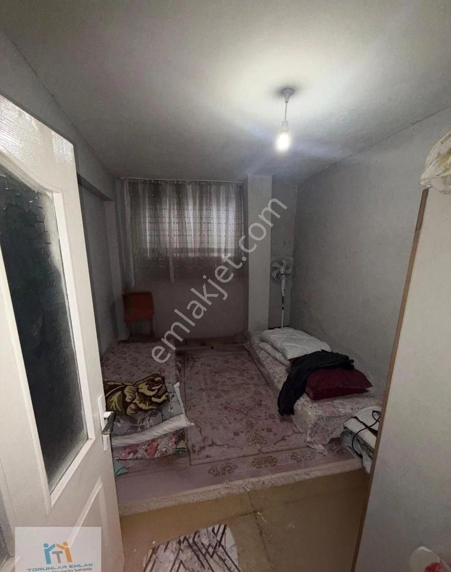 Torunlar Emlaktan Satılık 2+1 Kirazlıda Bodrum Kat Daire - Görsel 5