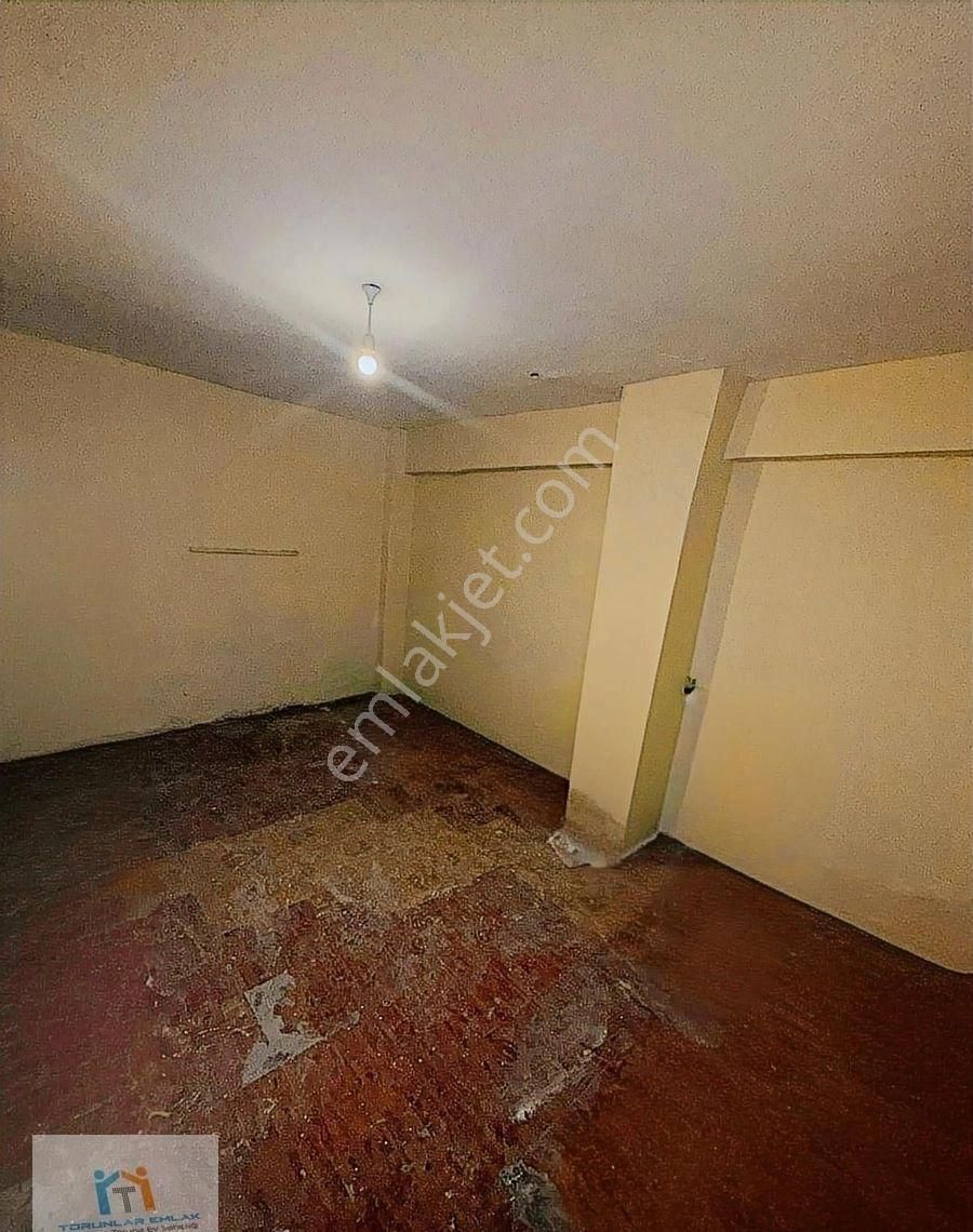 Torunlar Emlaktan Satılık 2+1 Kirazlıda Bodrum Kat Daire - Görsel 5