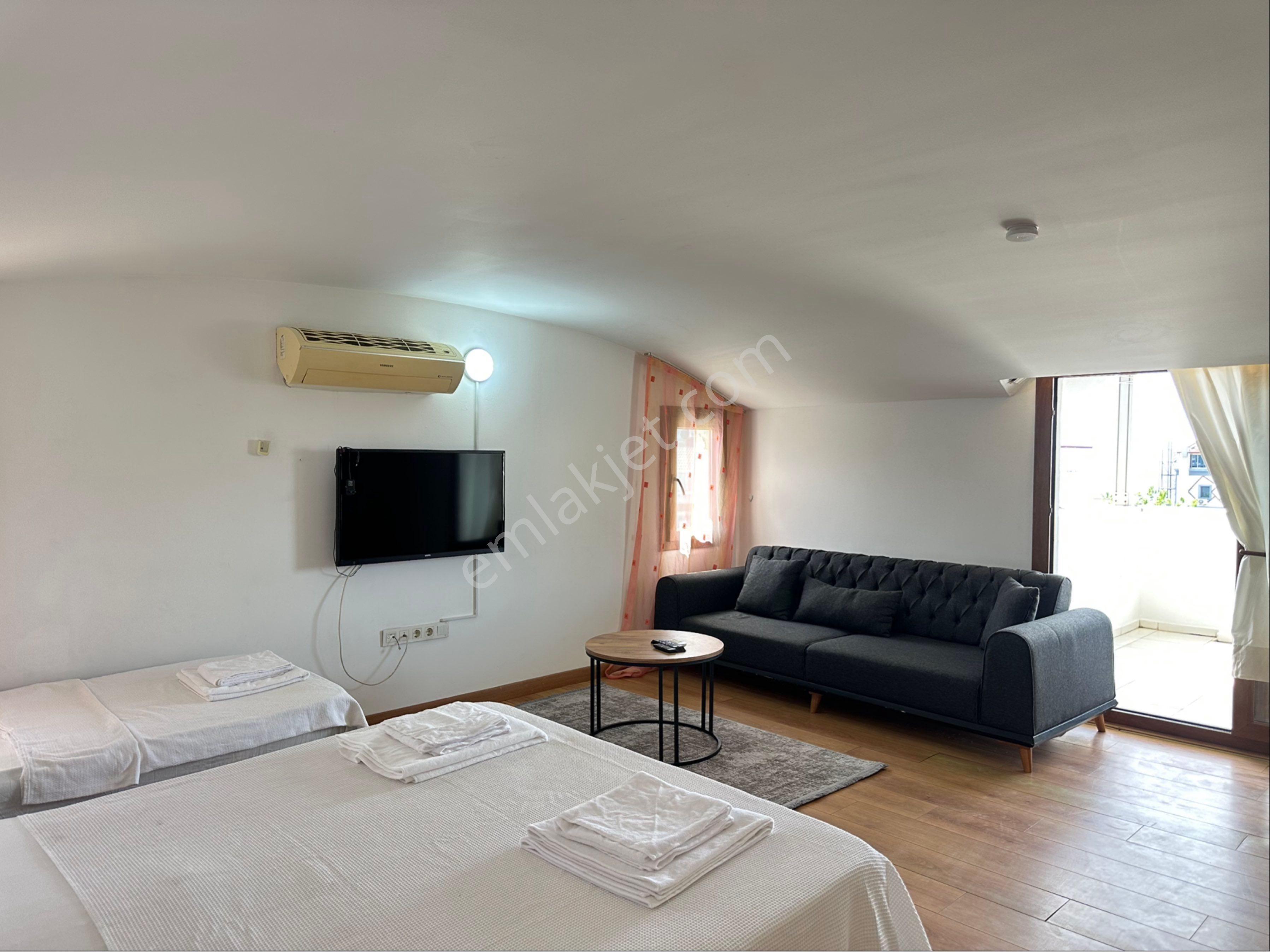 Kuşadası Kadınlar Denizi Stüdyo Daire Teraslı Deniz Manzaralı - Görsel 2