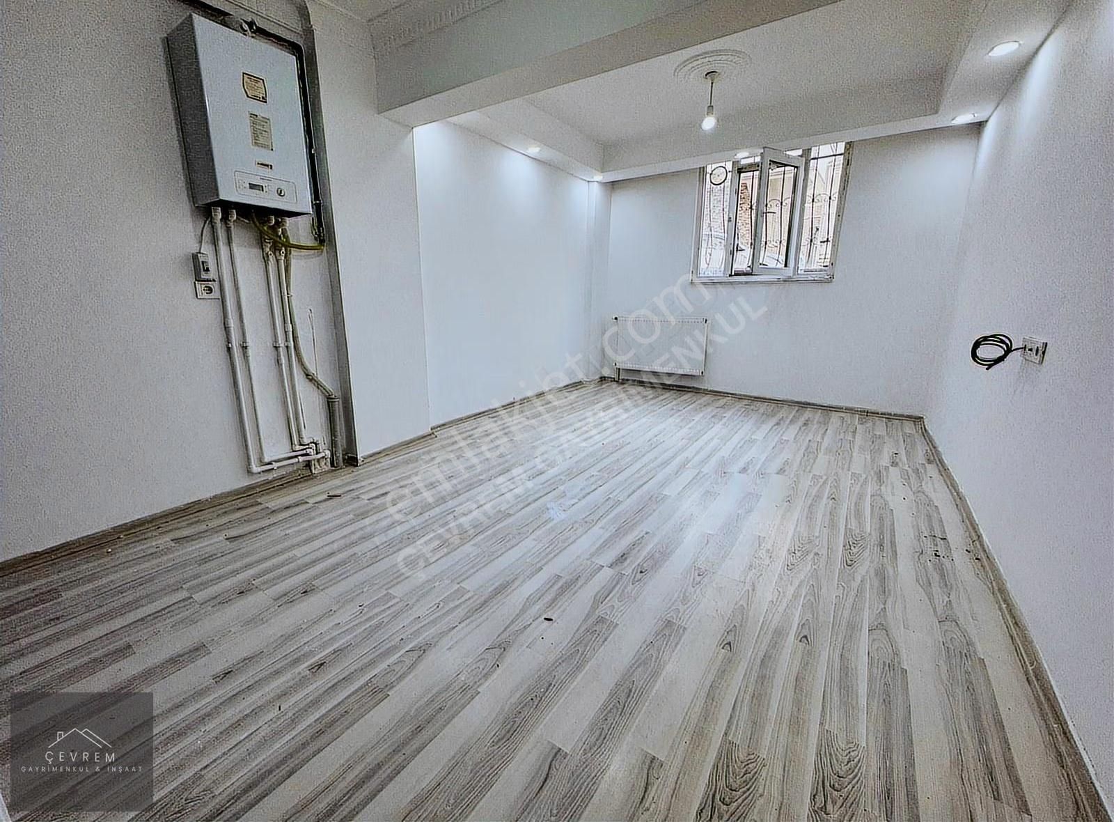 *çevrem* Gültepe'de Harika Konumda Metrobüse Çok Yakın 1+1 50m²