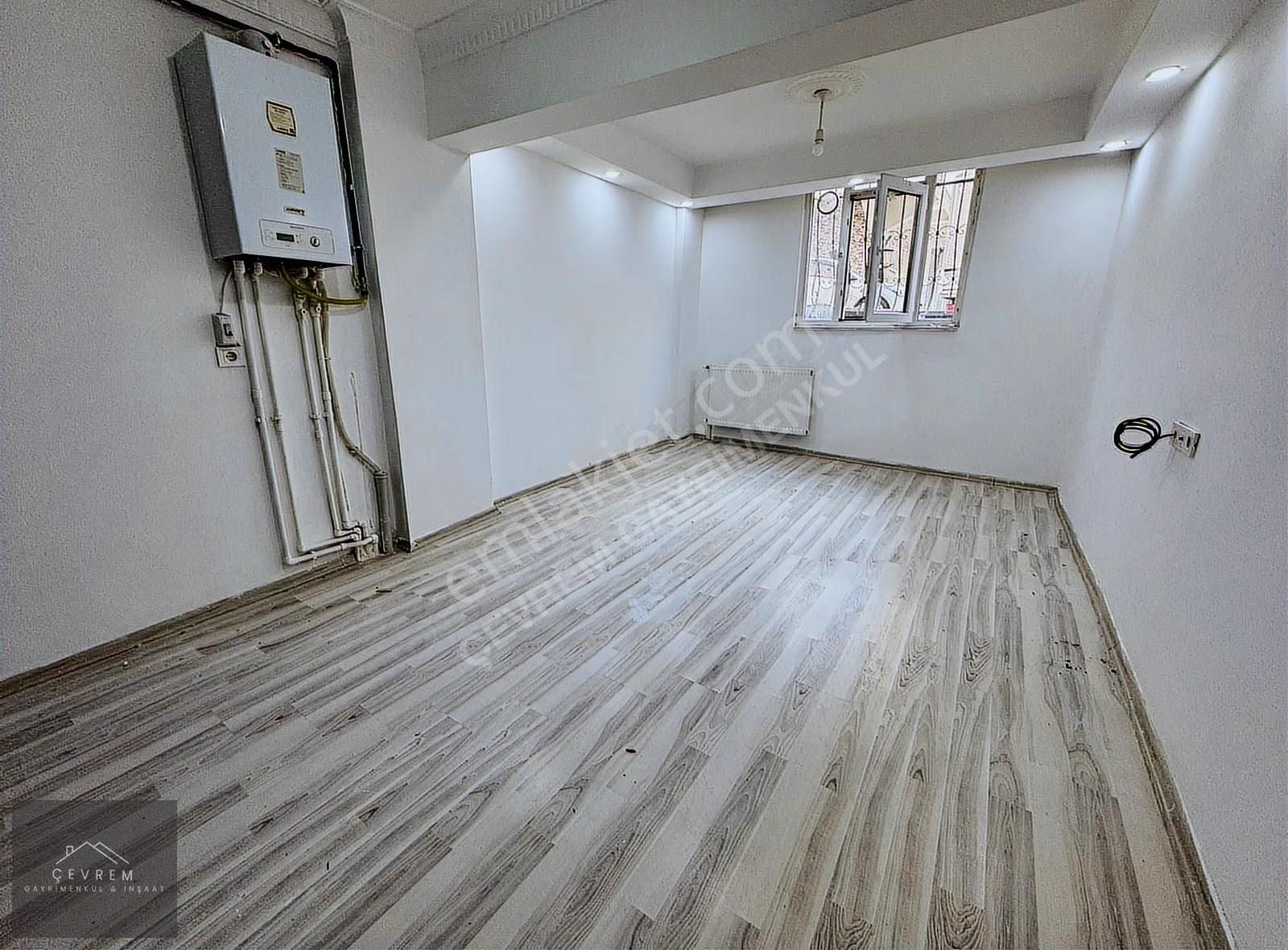 *çevrem* Gültepe'de Harika Konumda Metrobüse Çok Yakın 1+1 50m² - Görsel 3