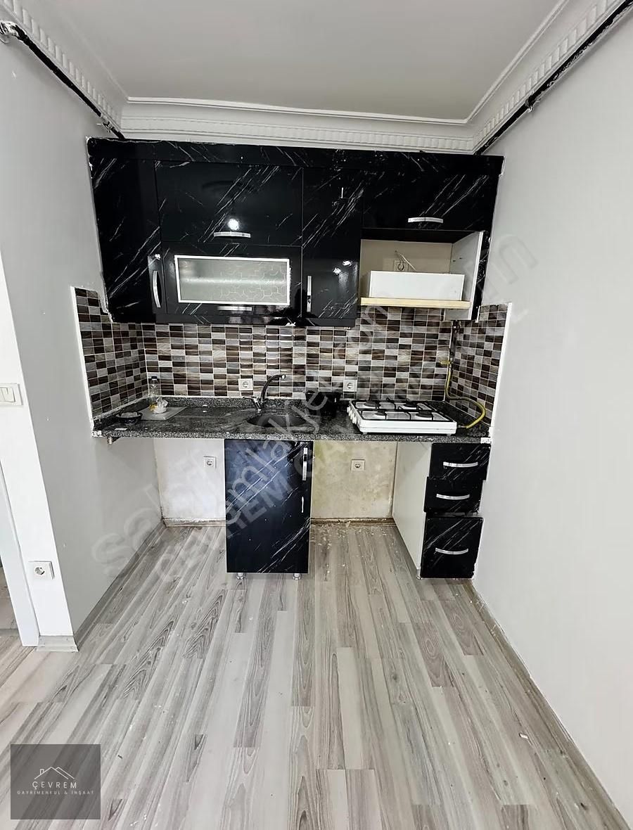 *çevrem* Gültepe'de Harika Konumda Metrobüse Çok Yakın 1+1 50m² - Görsel 10