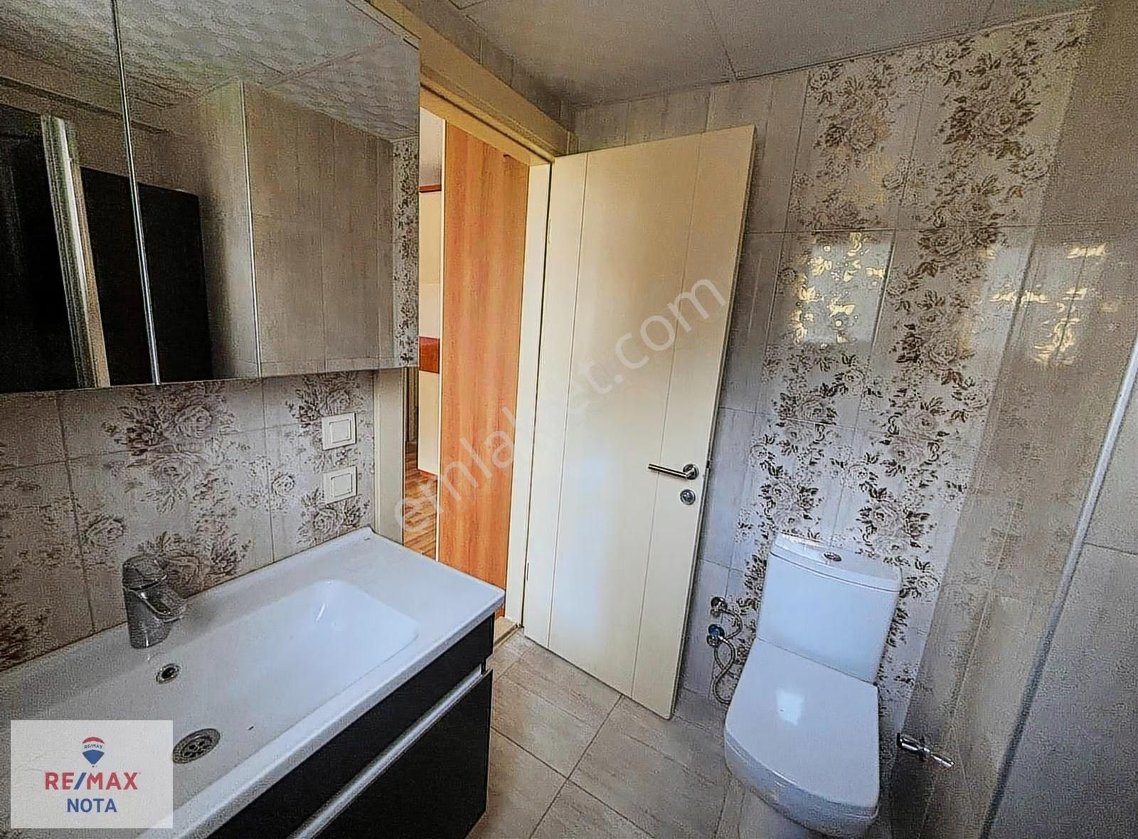 Balçova Halk Merkezi Yakınında Kiralık 3+1 Geniş Aydınlık Daire - Görsel 7