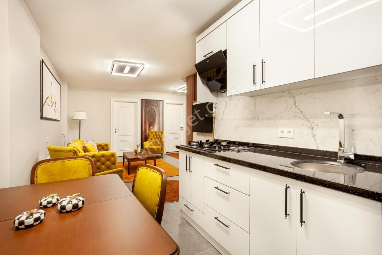 Gaziosmanpaşa Yeni Açılan Ultra Lüx Konforlu Jakuzili Ve Havuzlu Günlük Kiralık Daireler - Görsel 8