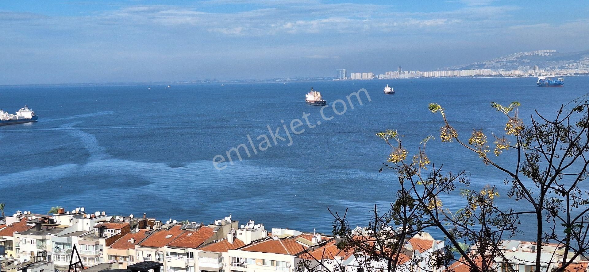 Tarihi Asansöre Yürüme Mesafesinde